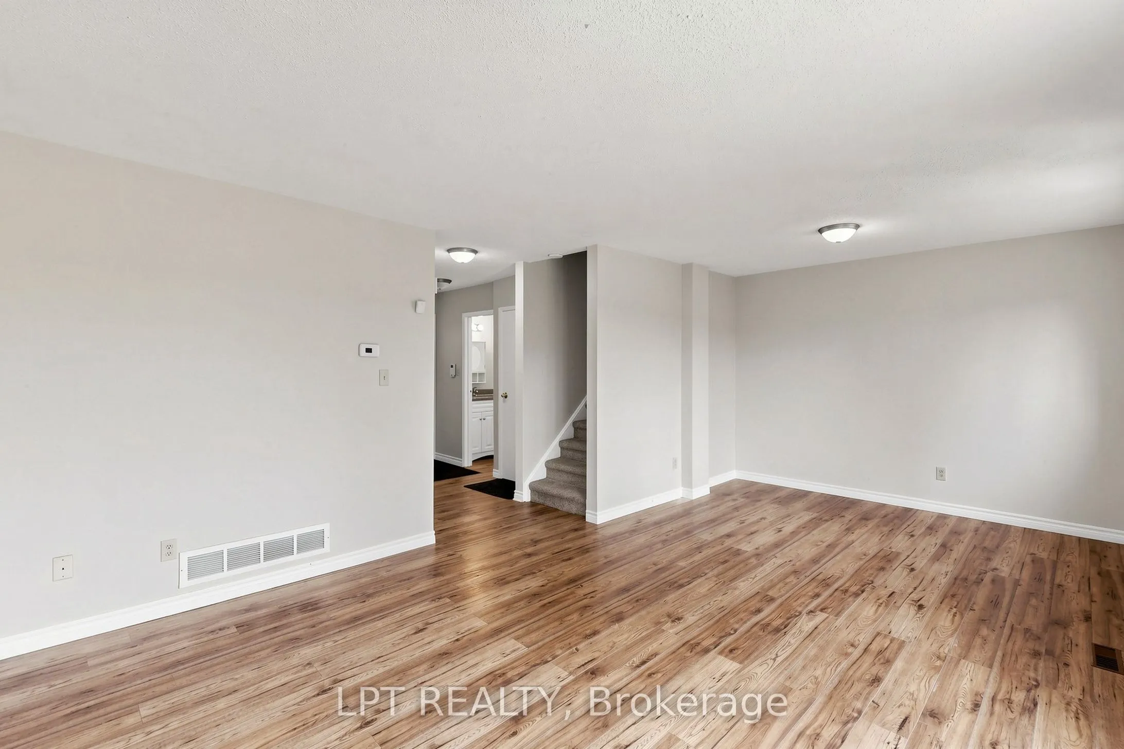 1055 Central Pk Boulevard N #32