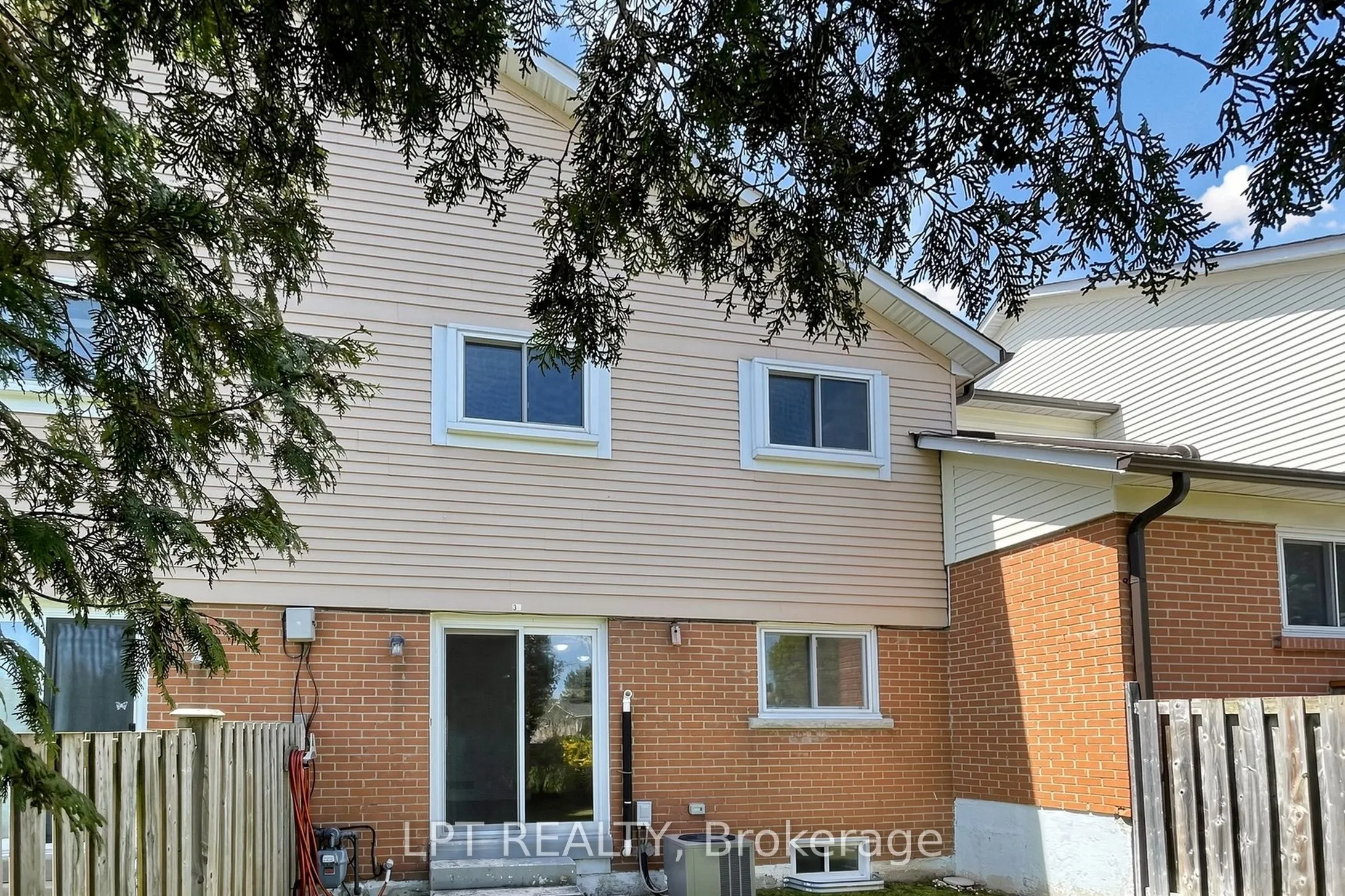 1055 Central Pk Boulevard N #32