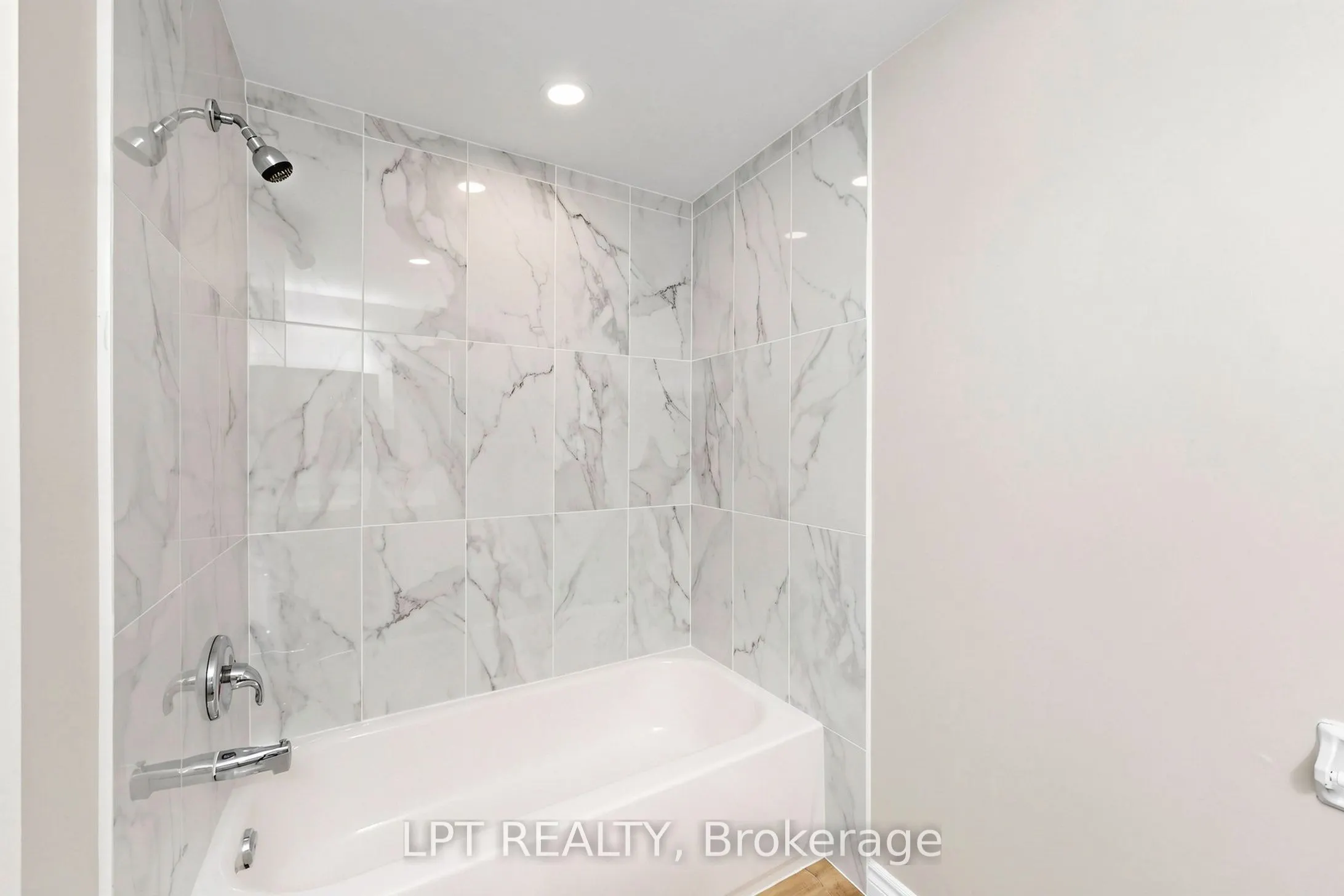 1055 Central Pk Boulevard N #32