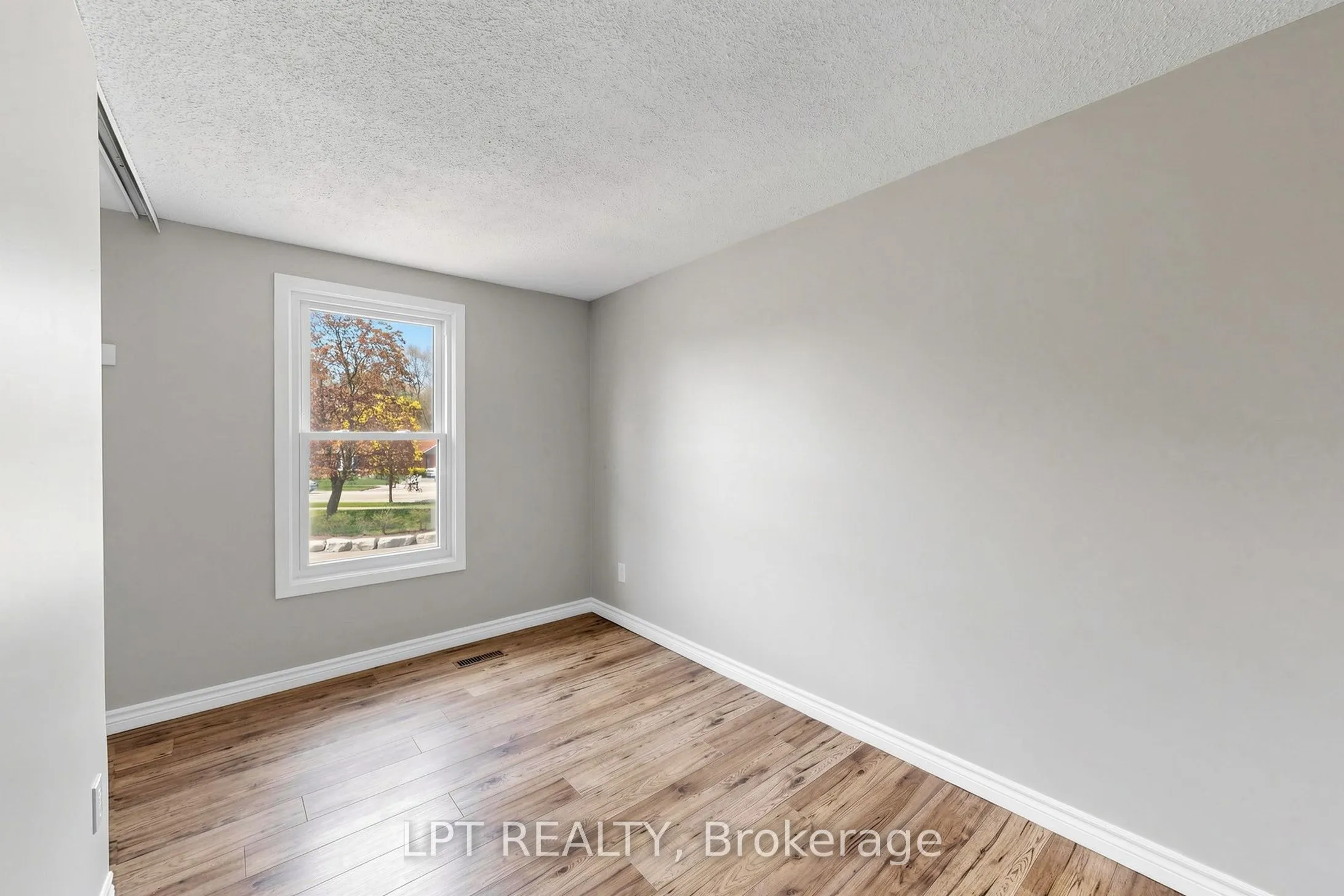 1055 Central Pk Boulevard N #32