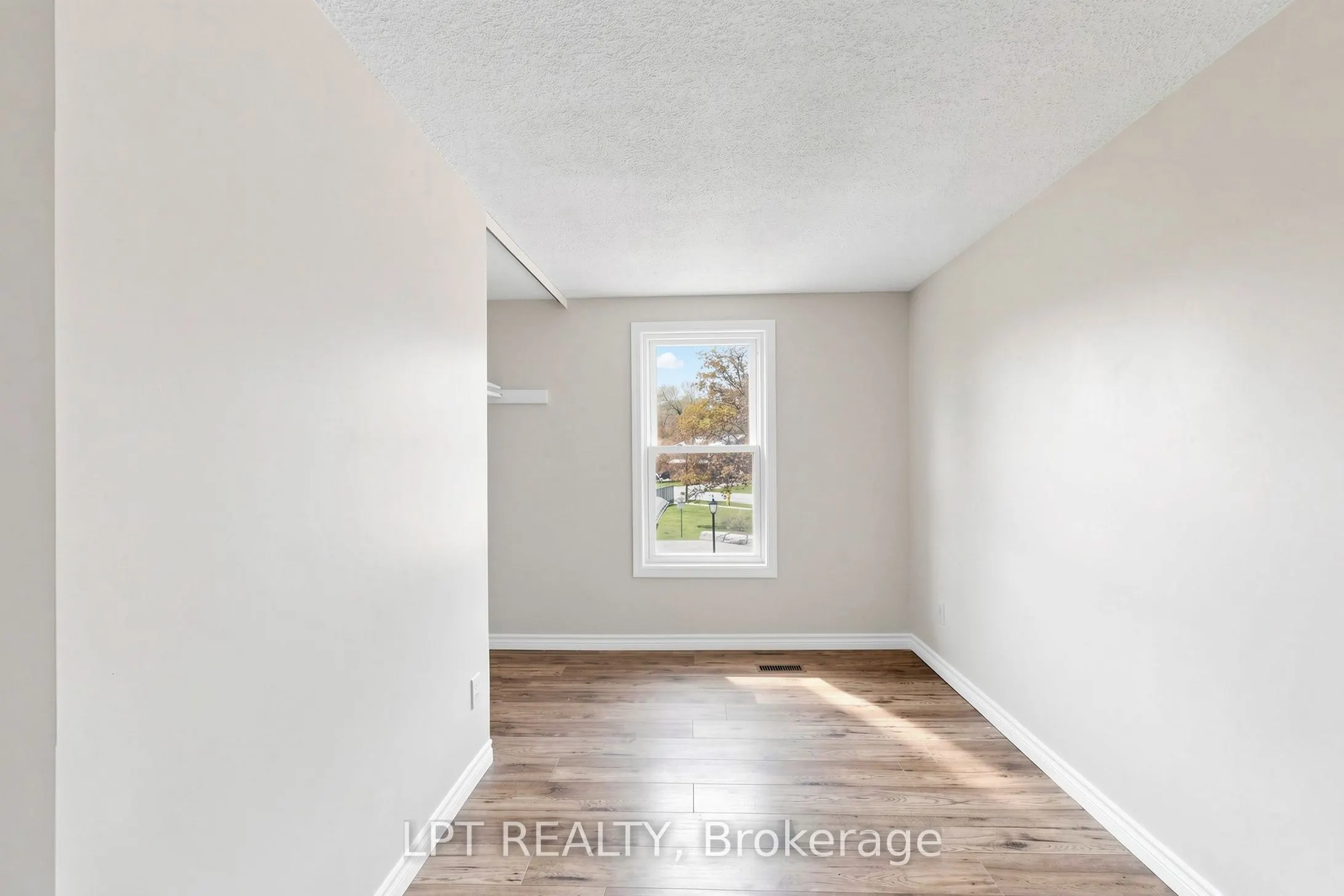 1055 Central Pk Boulevard N #32