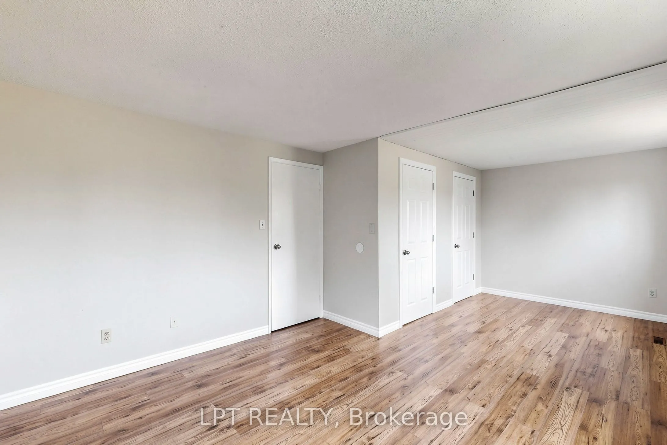 1055 Central Pk Boulevard N #32