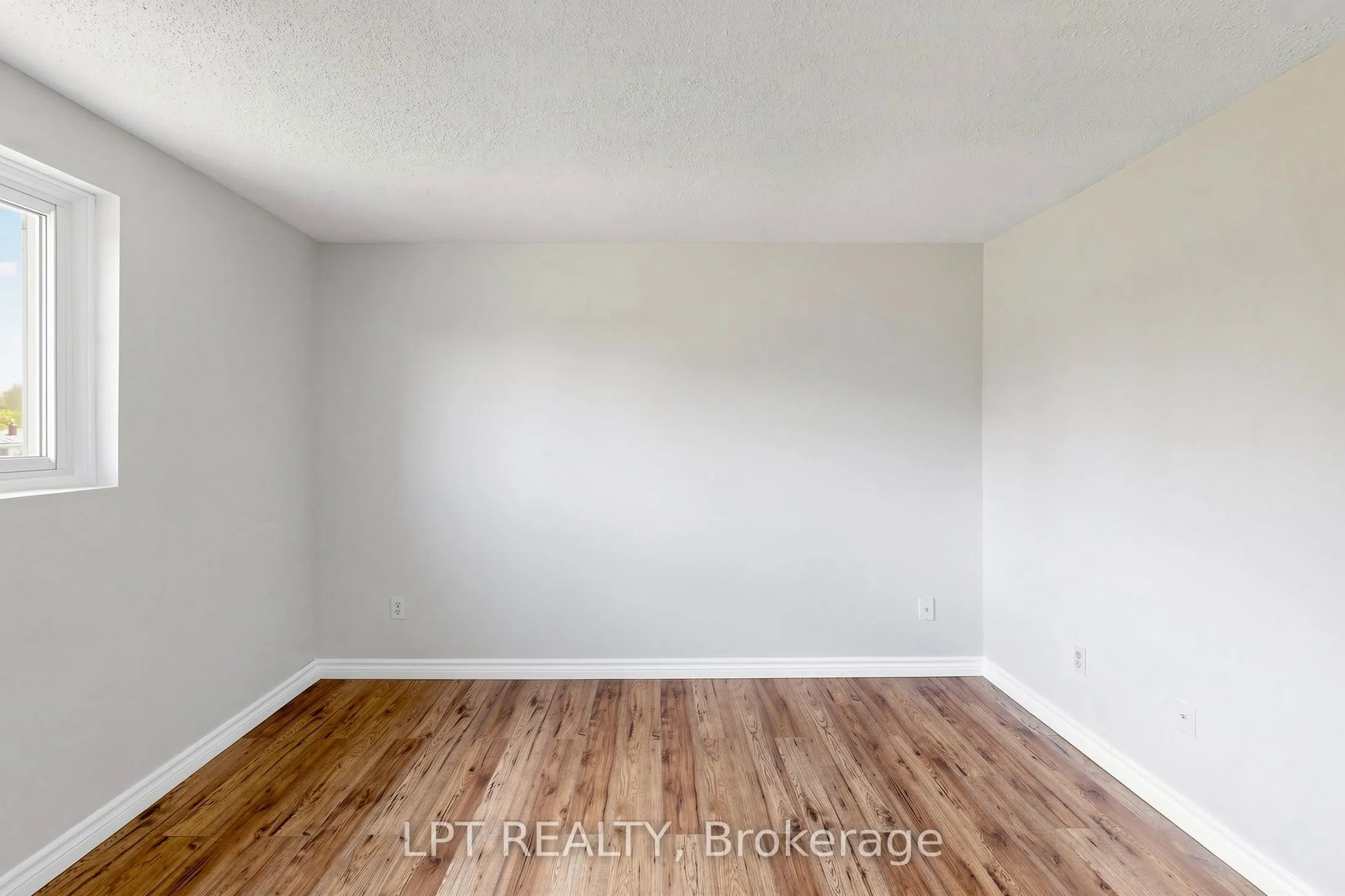 1055 Central Pk Boulevard N #32