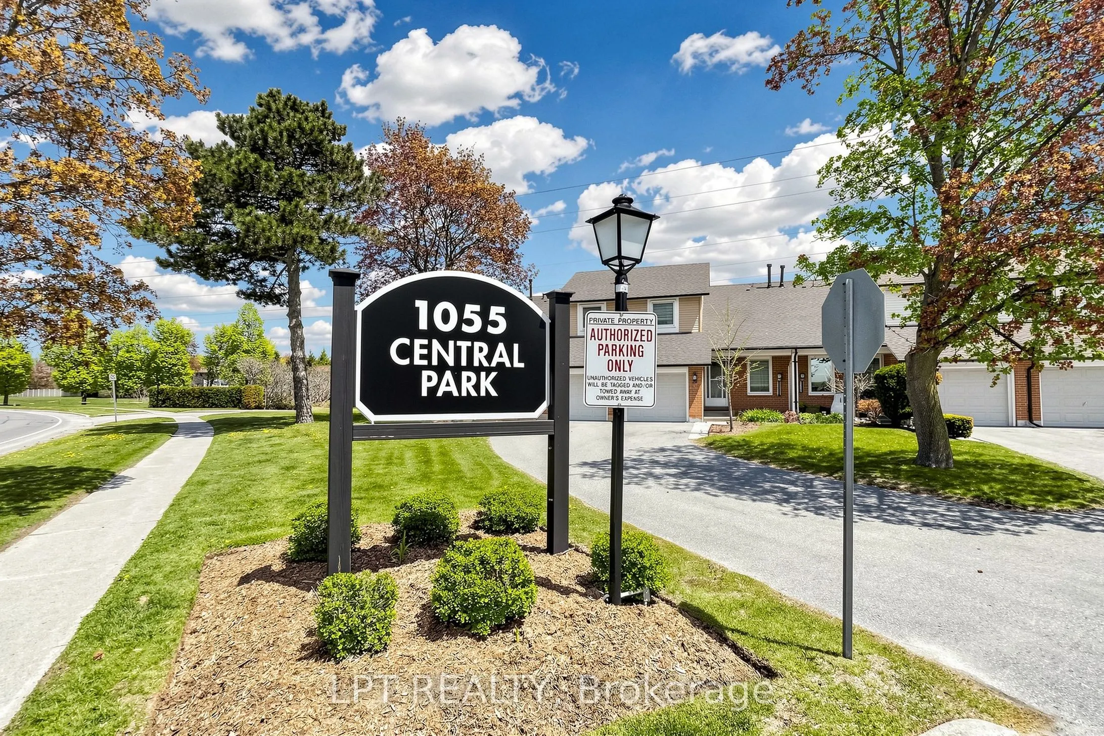 1055 Central Pk Boulevard N #32