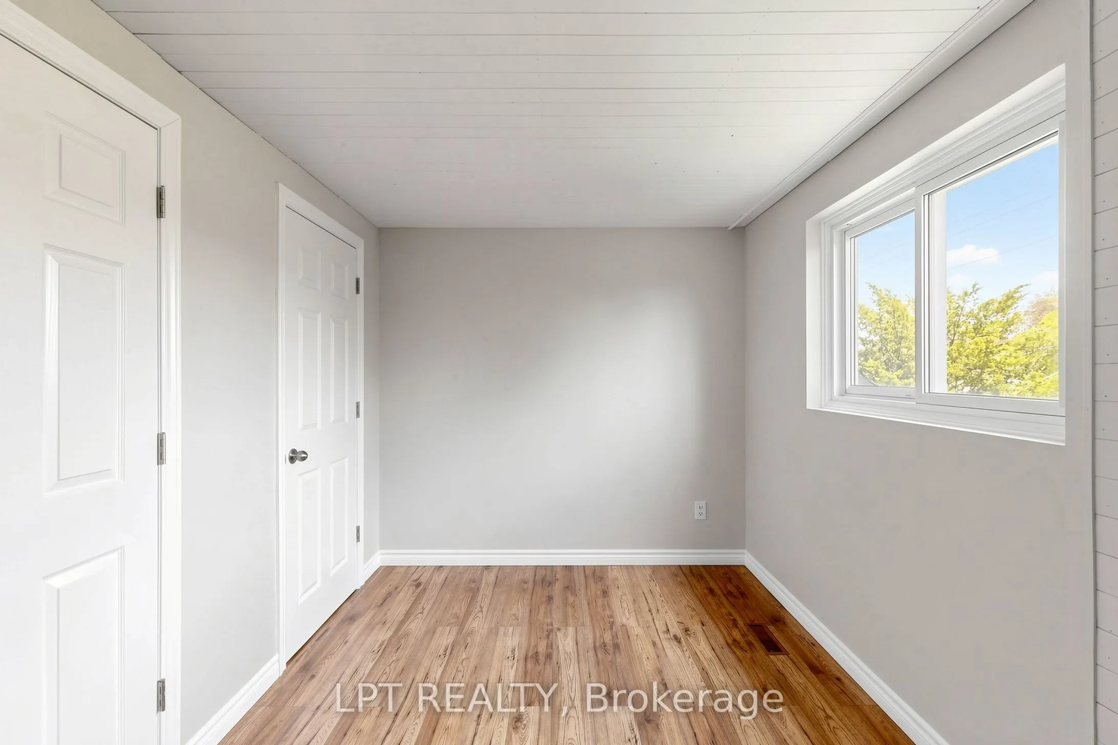 1055 Central Pk Boulevard N #32