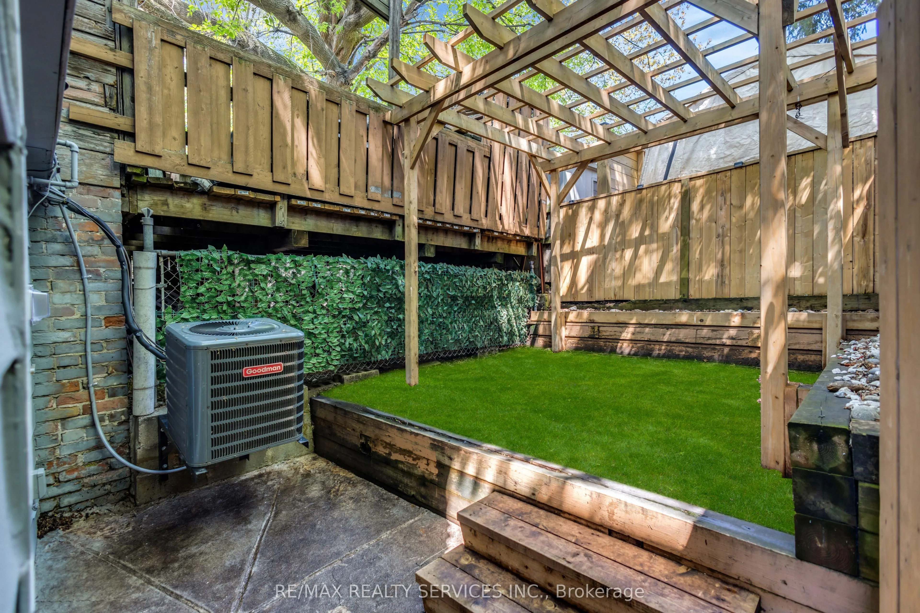 827 Craven Road