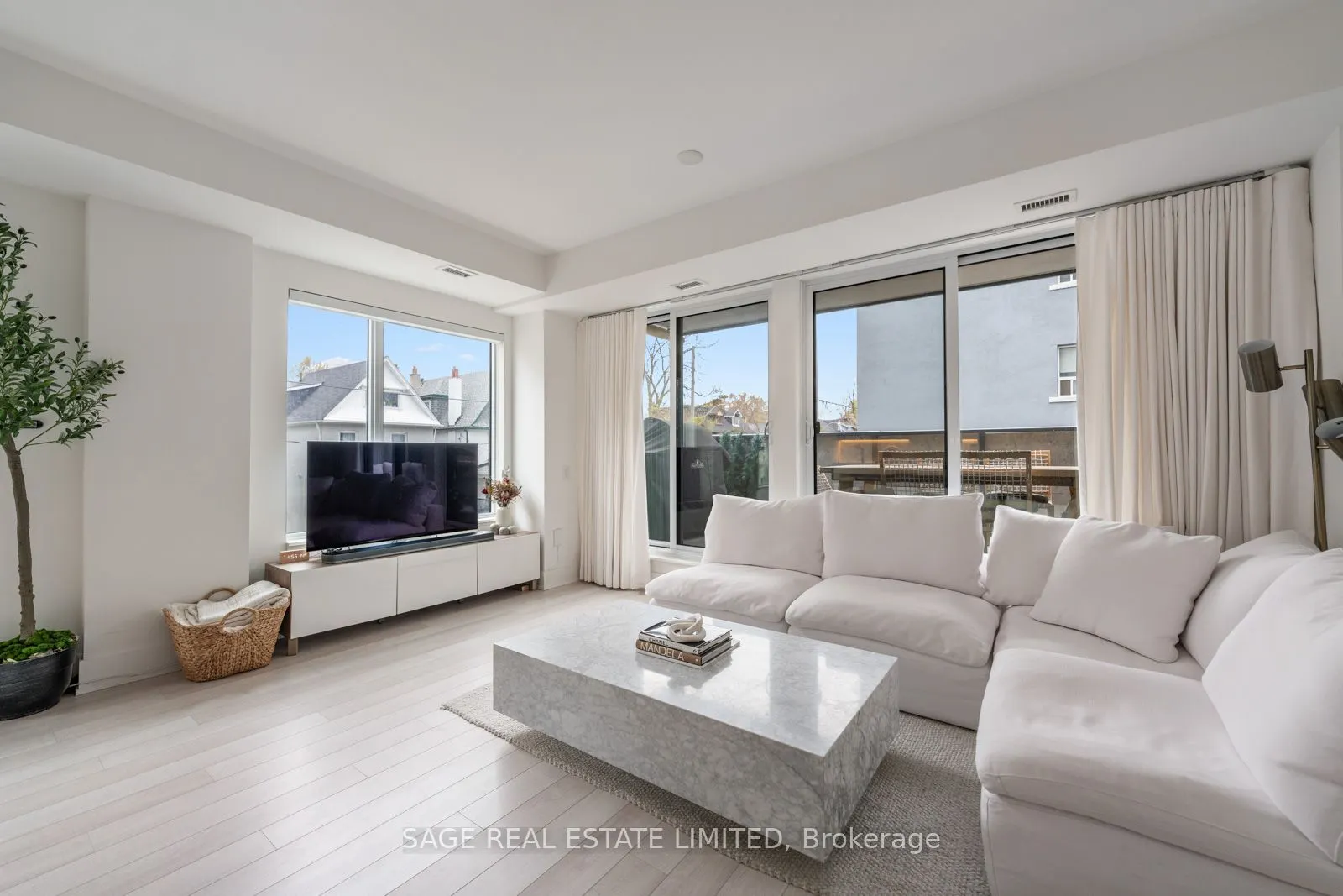 1888 Queen Street E #206