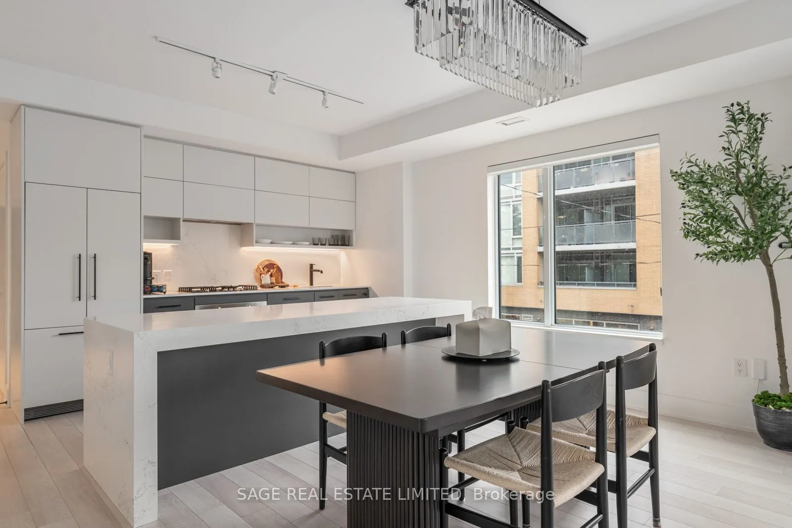 1888 Queen Street E #206