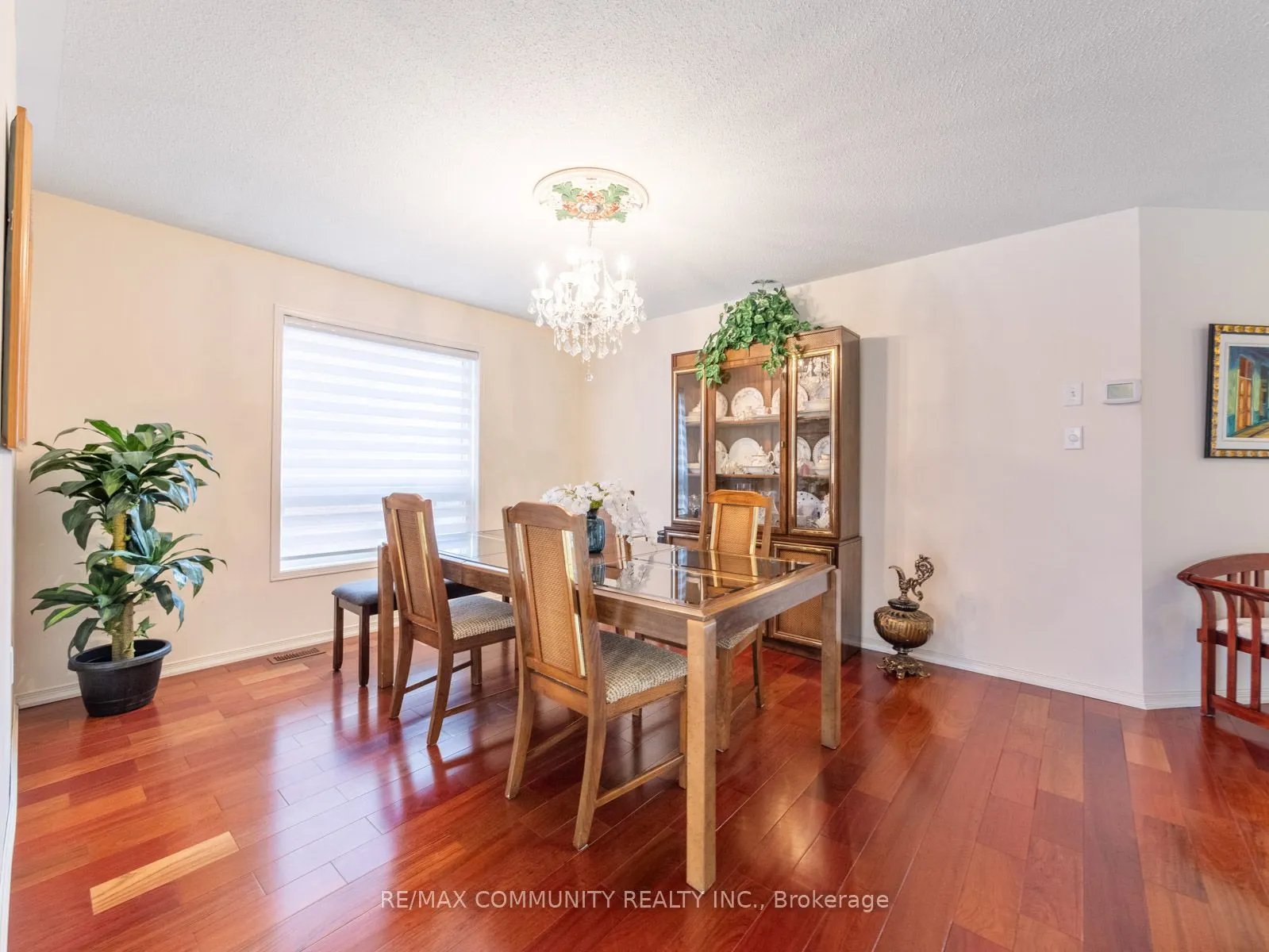 54 Morland Crescent