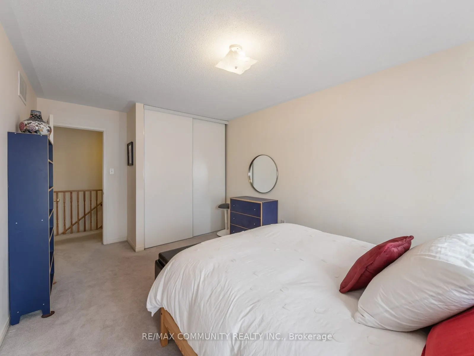 54 Morland Crescent