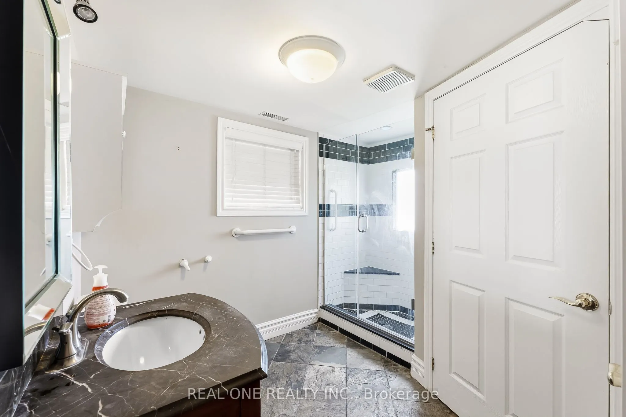2614 Head Road