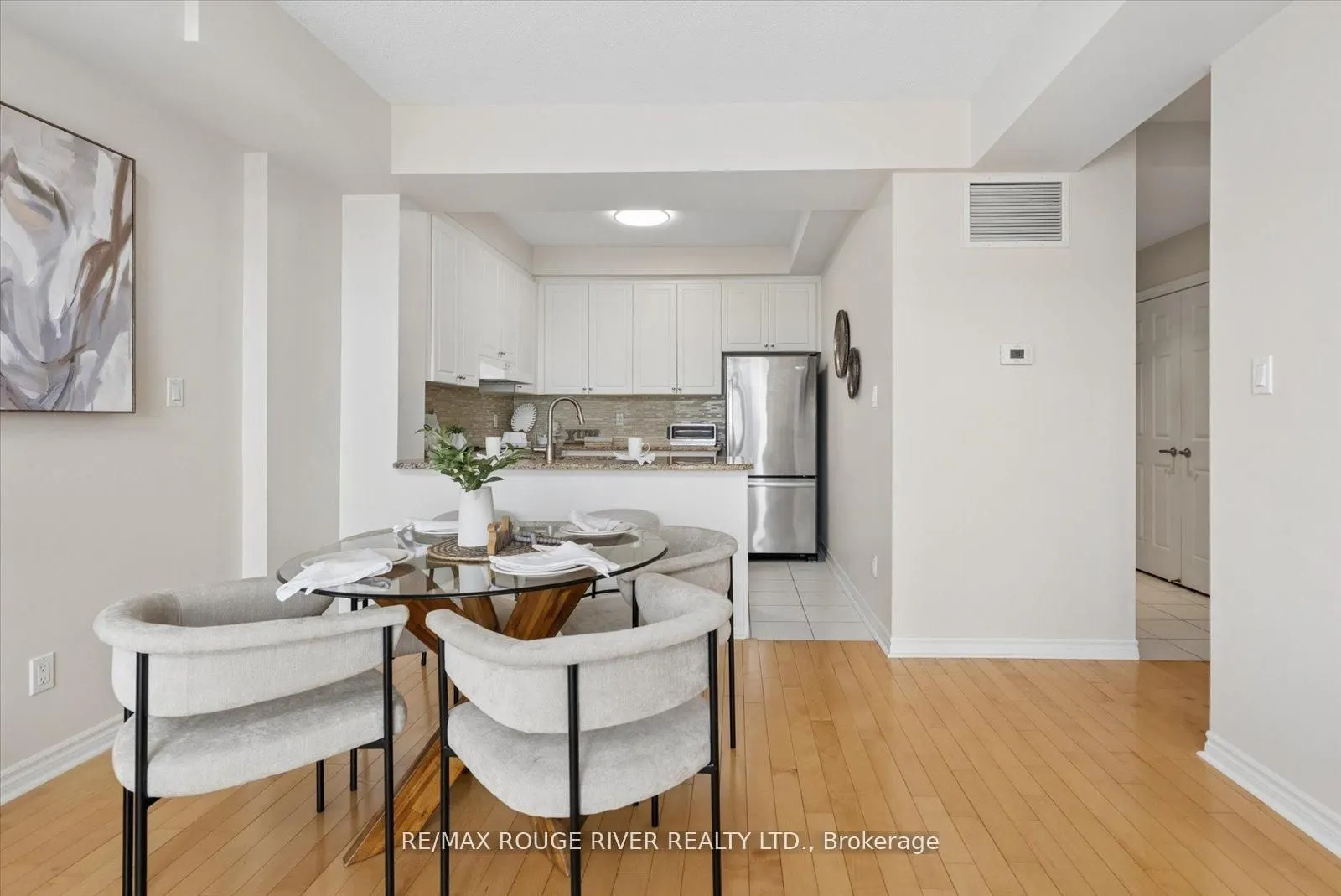 395 Lakebreeze Drive #306