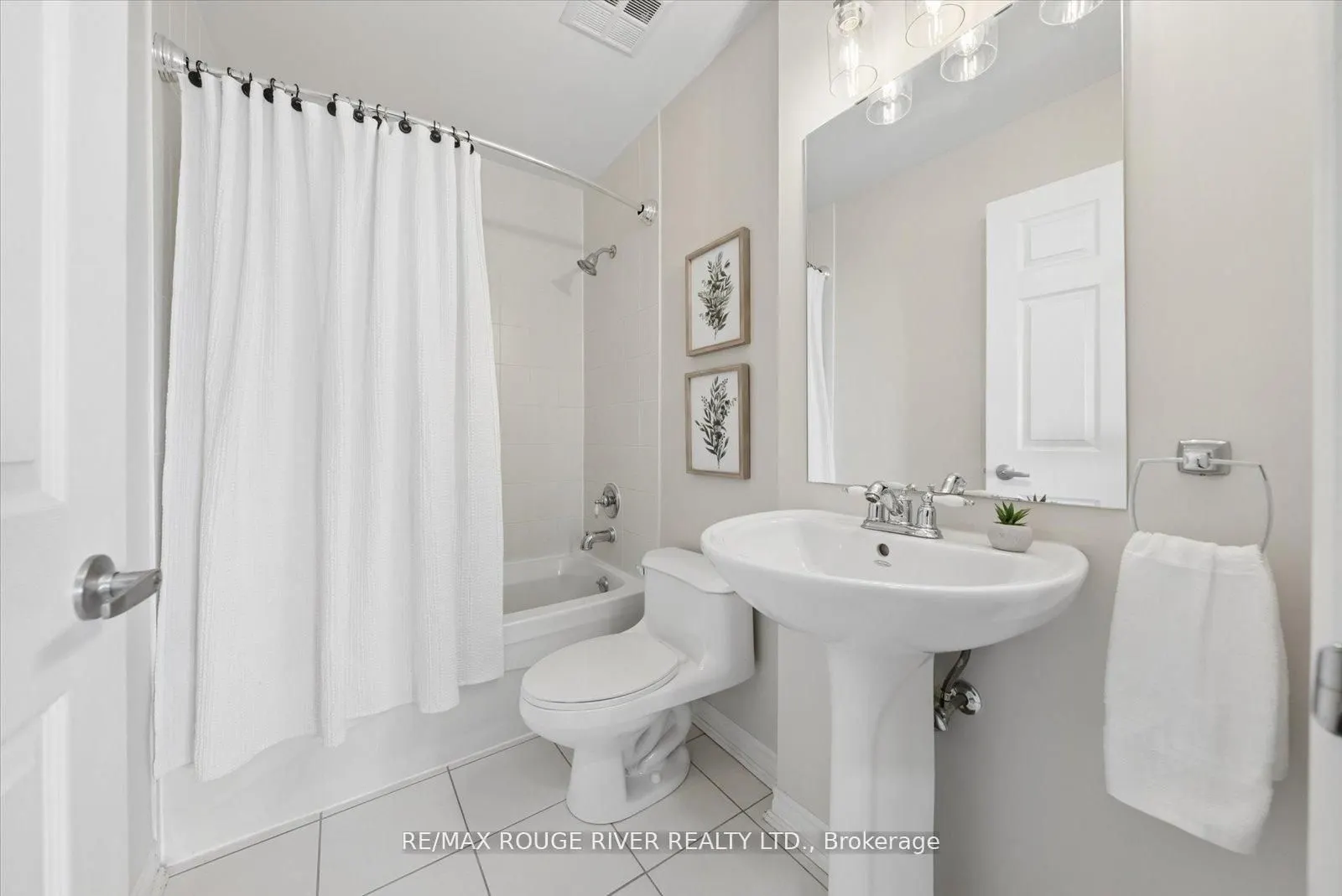 395 Lakebreeze Drive #306