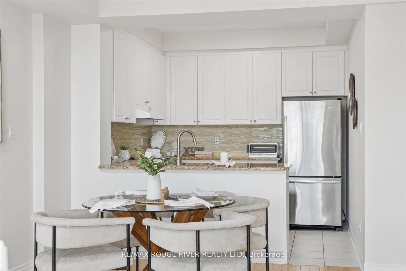 395 Lakebreeze Drive #306