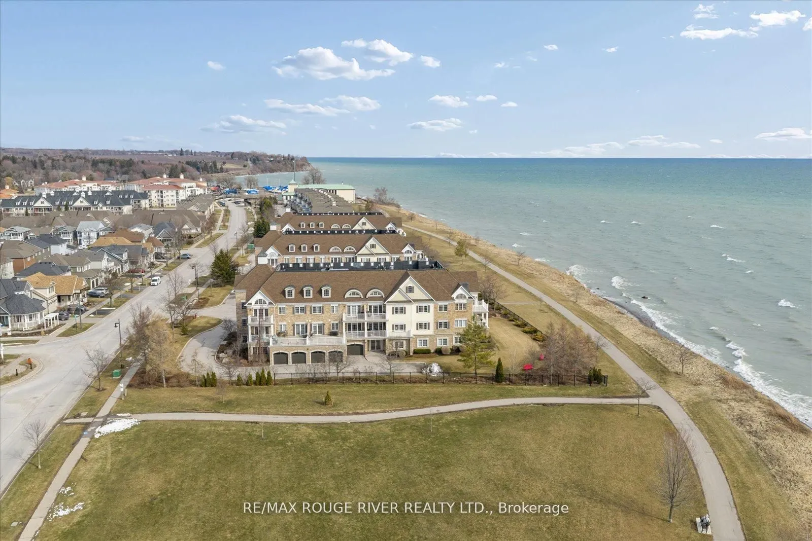395 Lakebreeze Drive #306