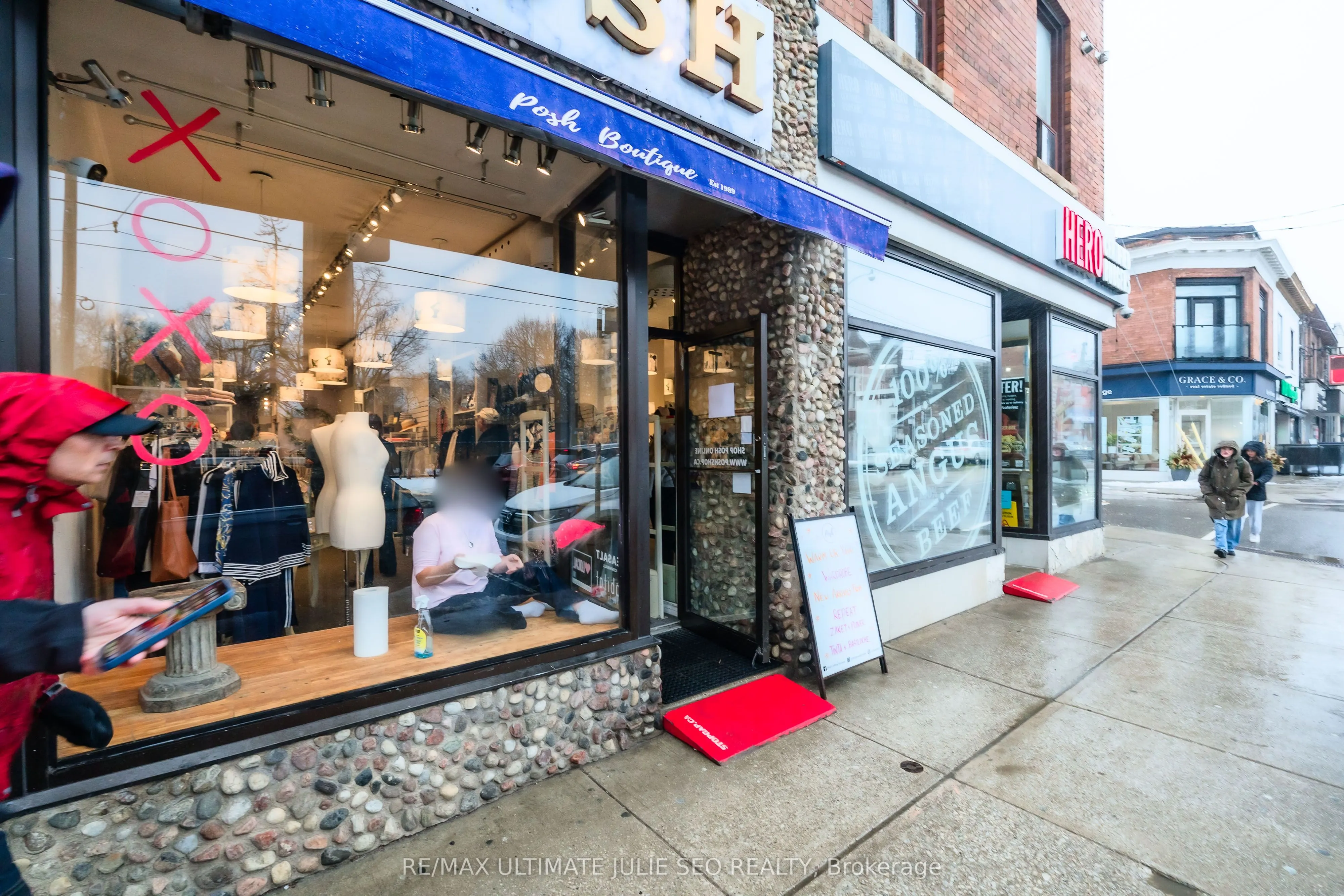 2014 QUEEN Street E