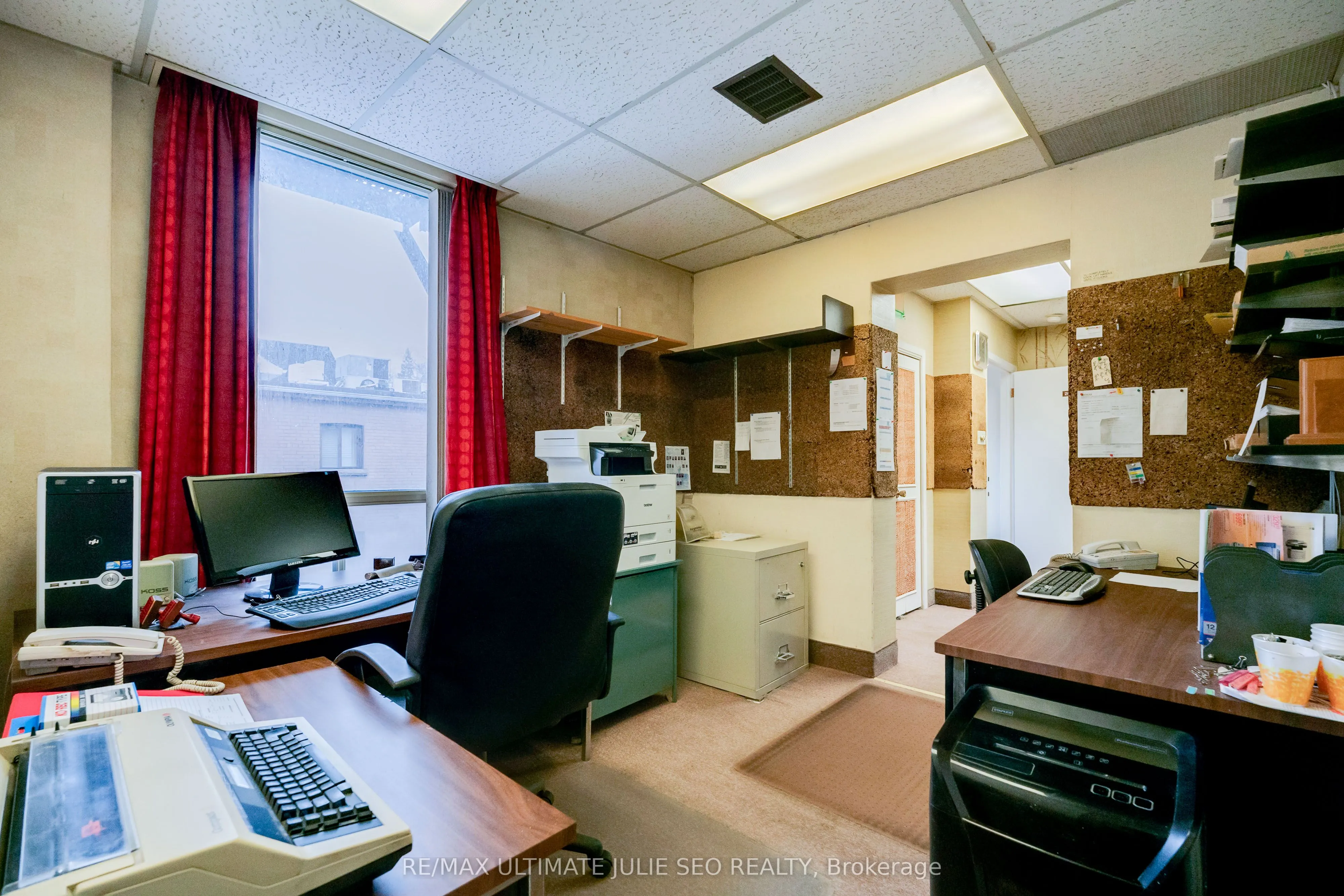 2014 QUEEN Street E
