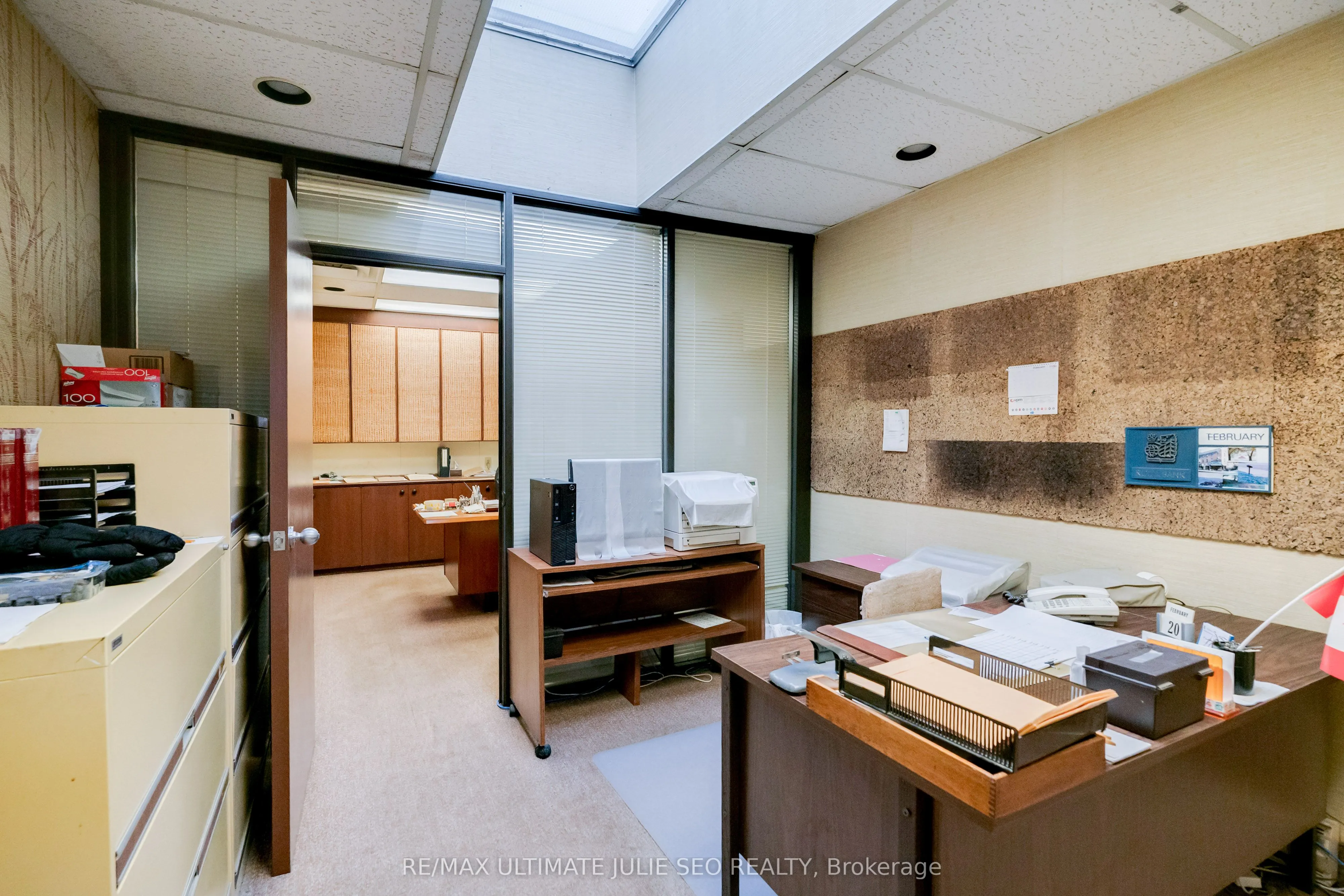 2014 QUEEN Street E