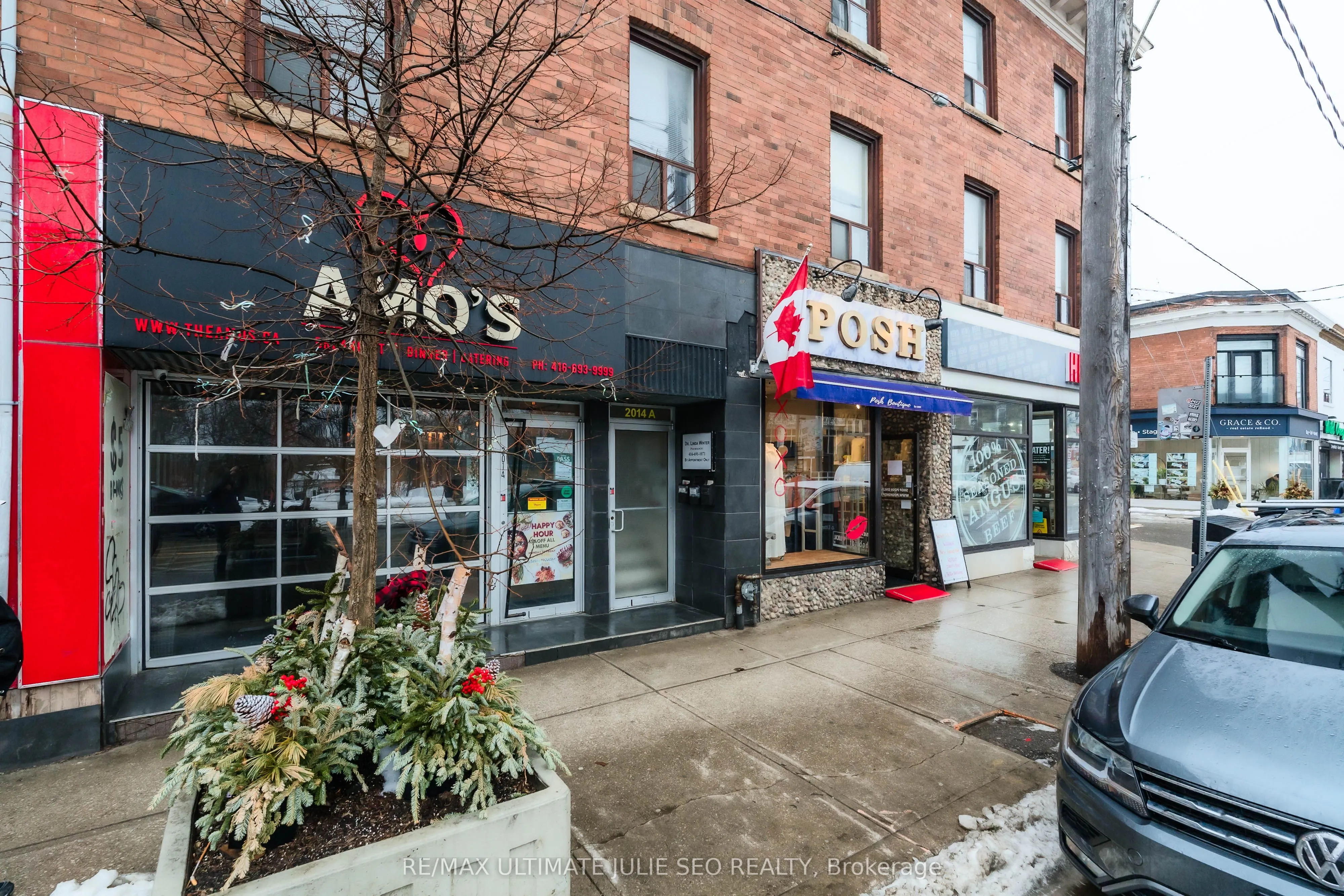 2014 QUEEN Street E