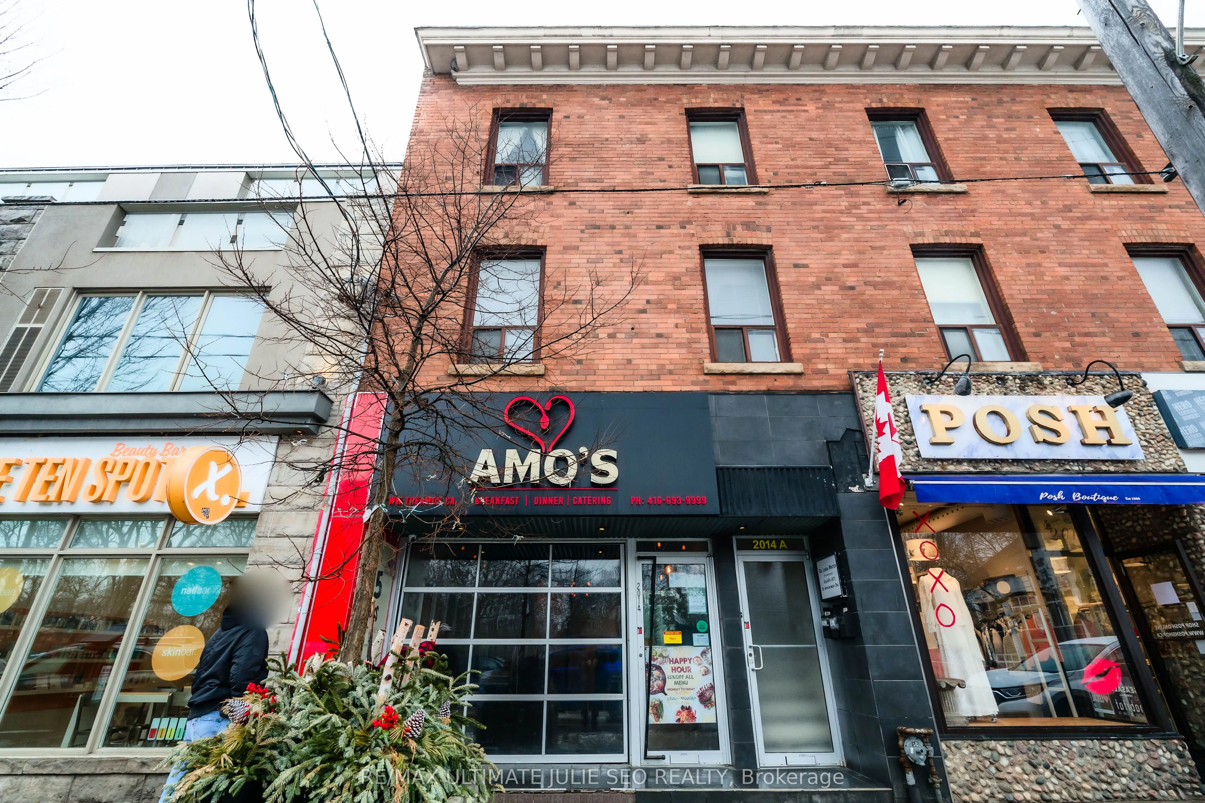 2014 QUEEN Street E