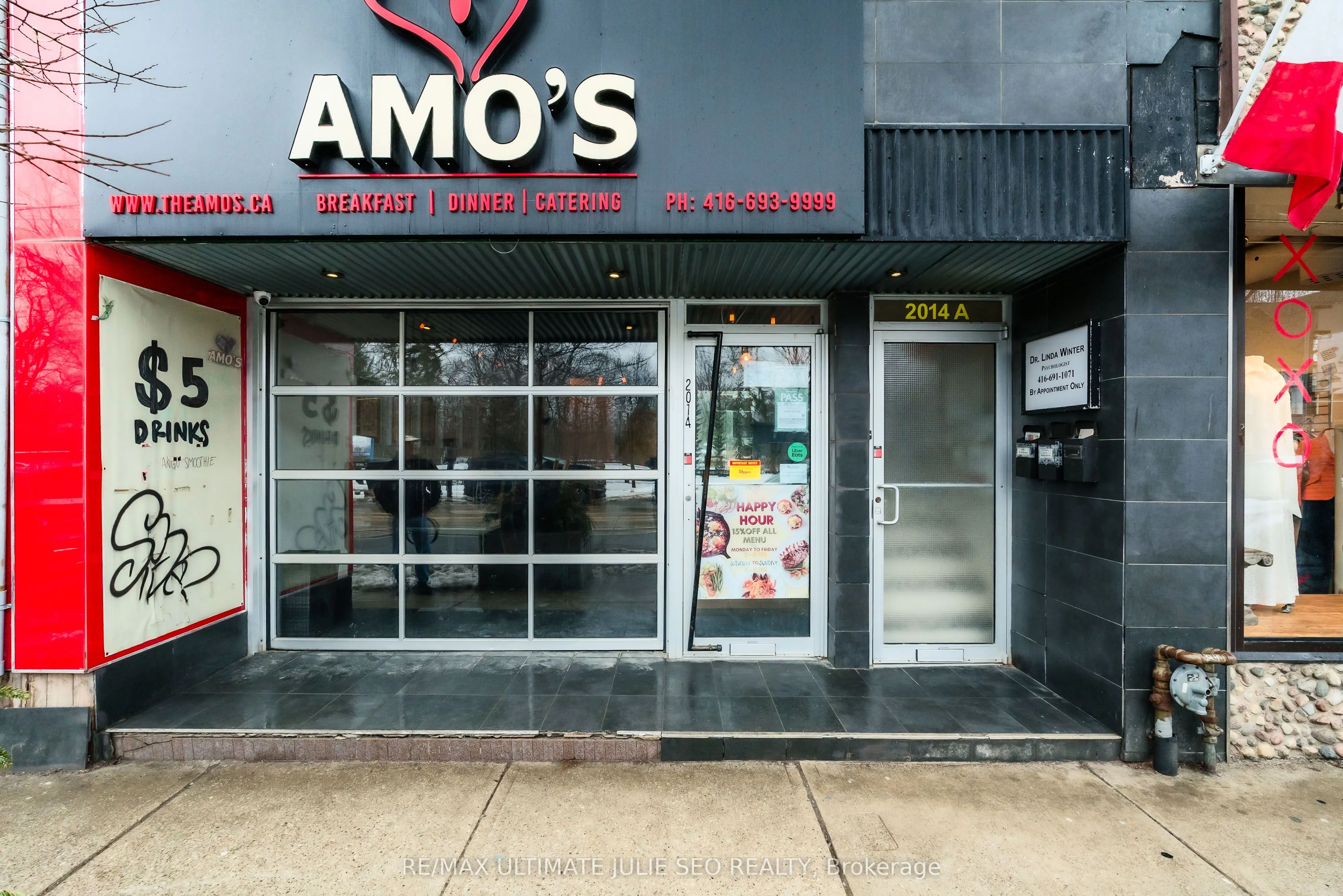 2014 QUEEN Street E