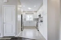 129 Ontario Street #Upper