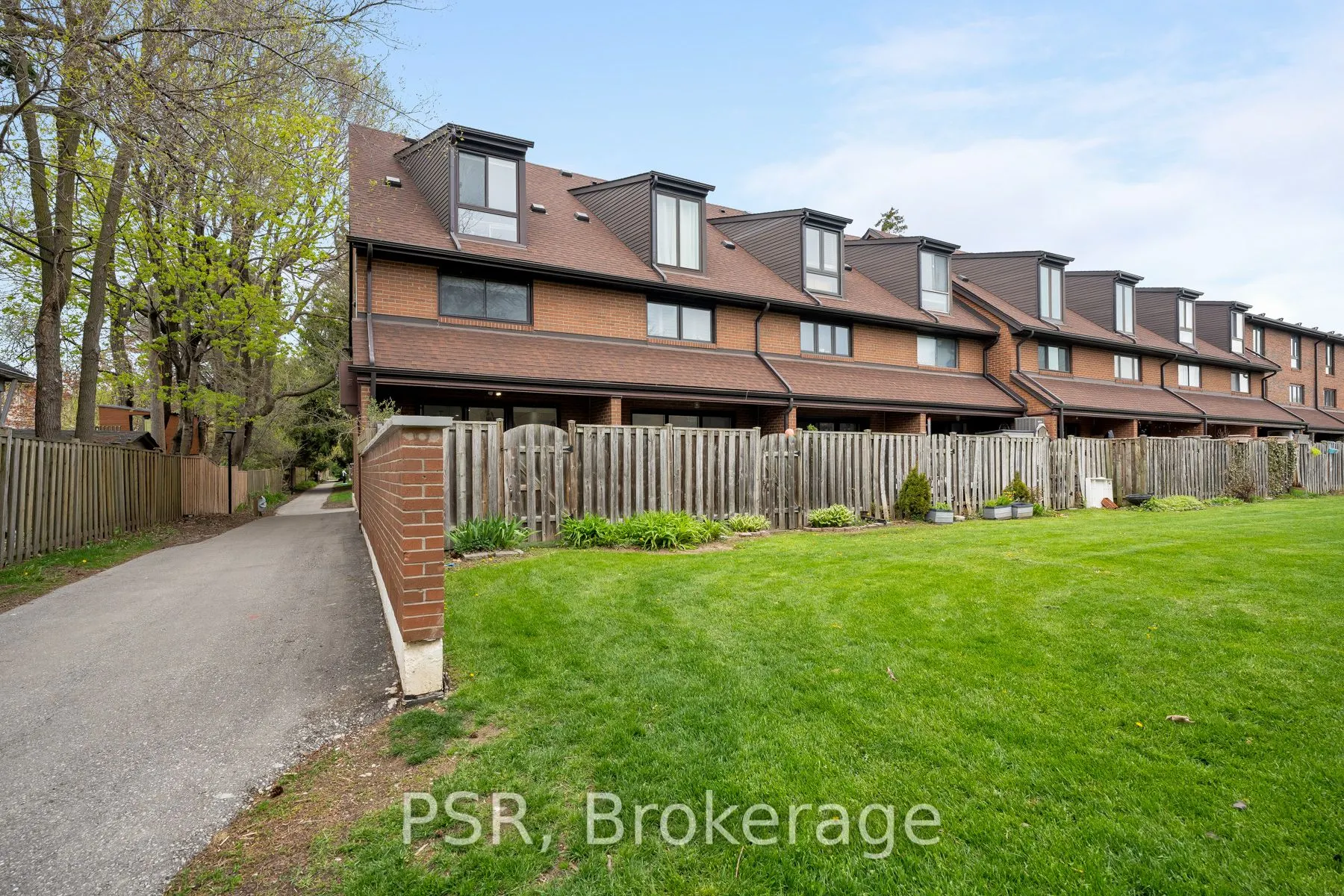 28 Livingston Road #83