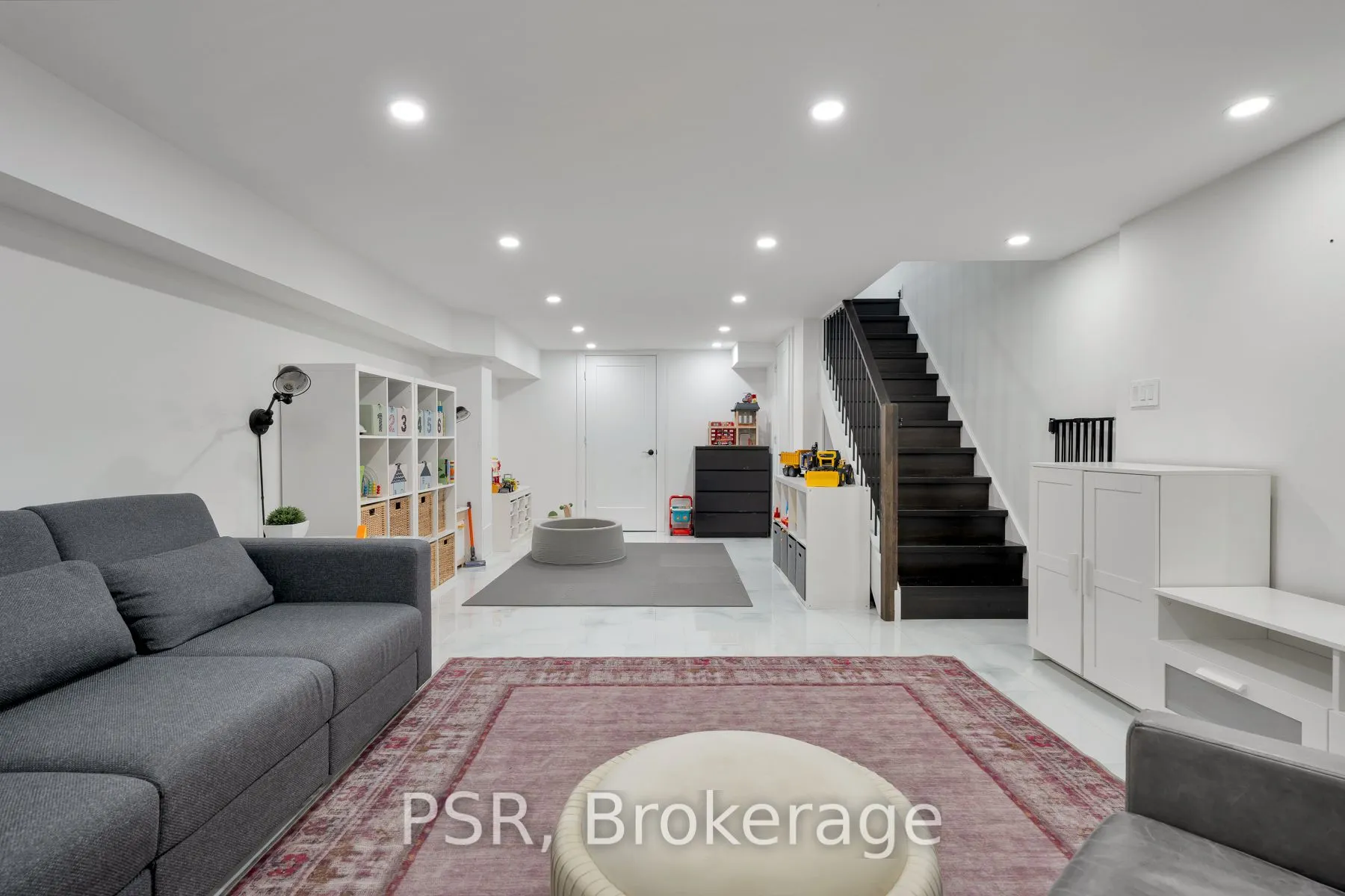 28 Livingston Road #83