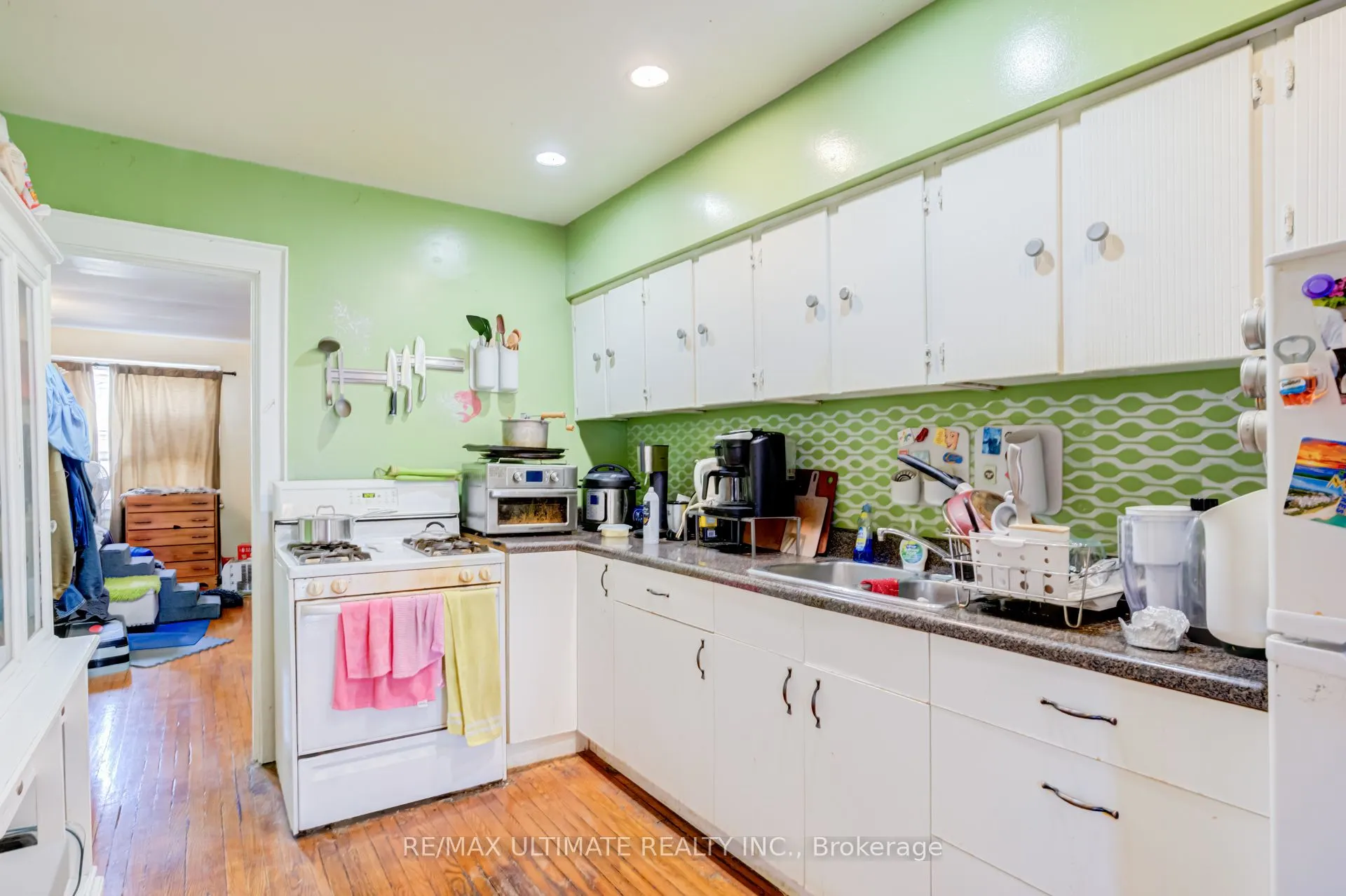 533 Kingston Road