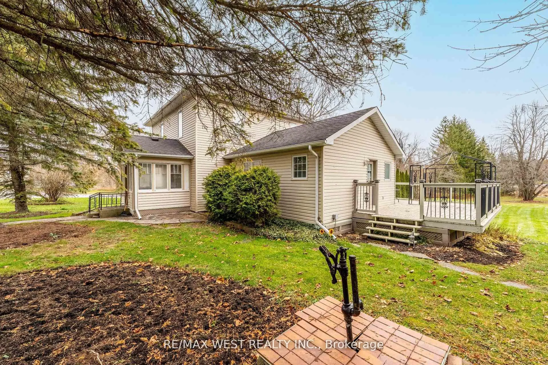 4 Coryell Street
