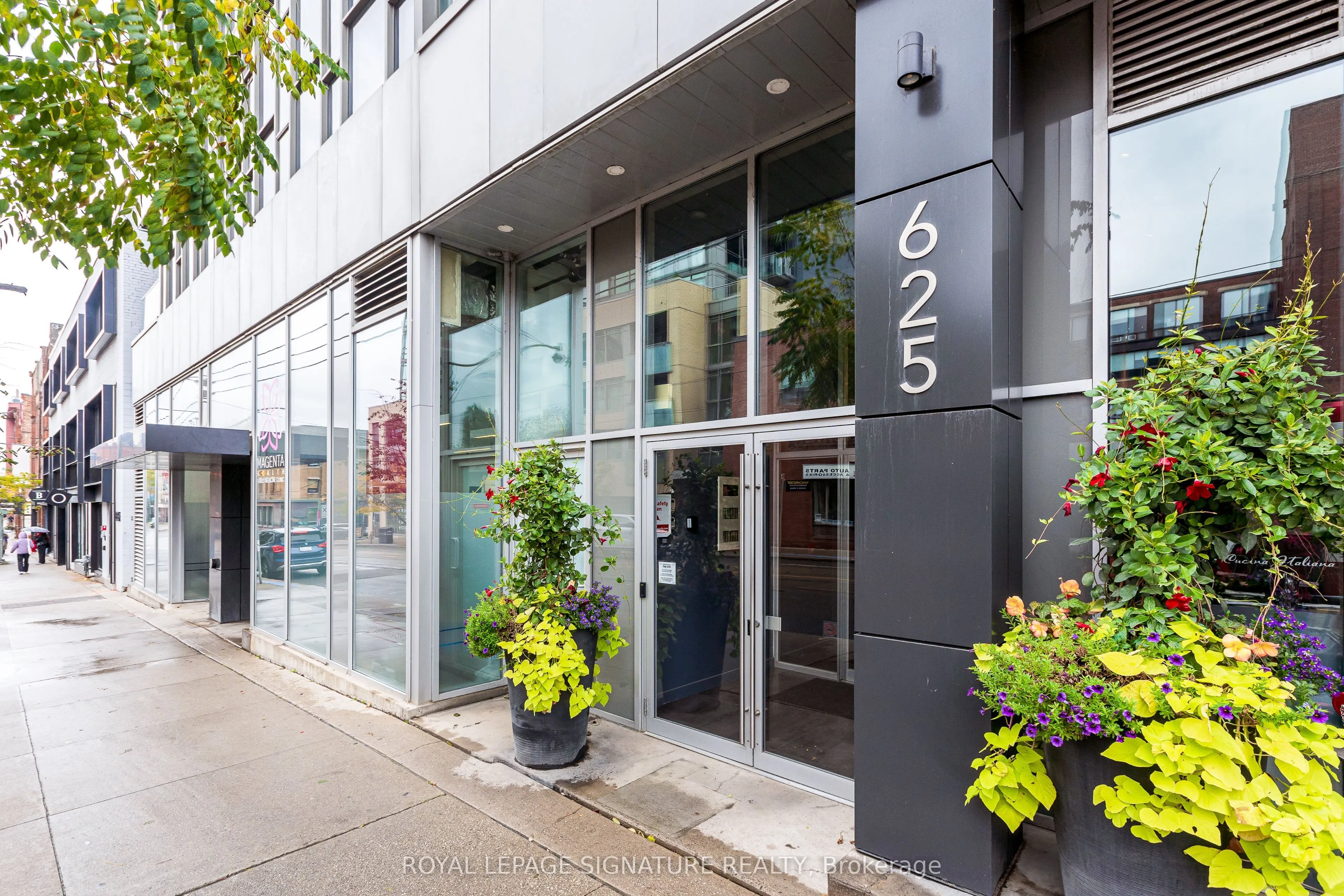 625 Queen Street E #211