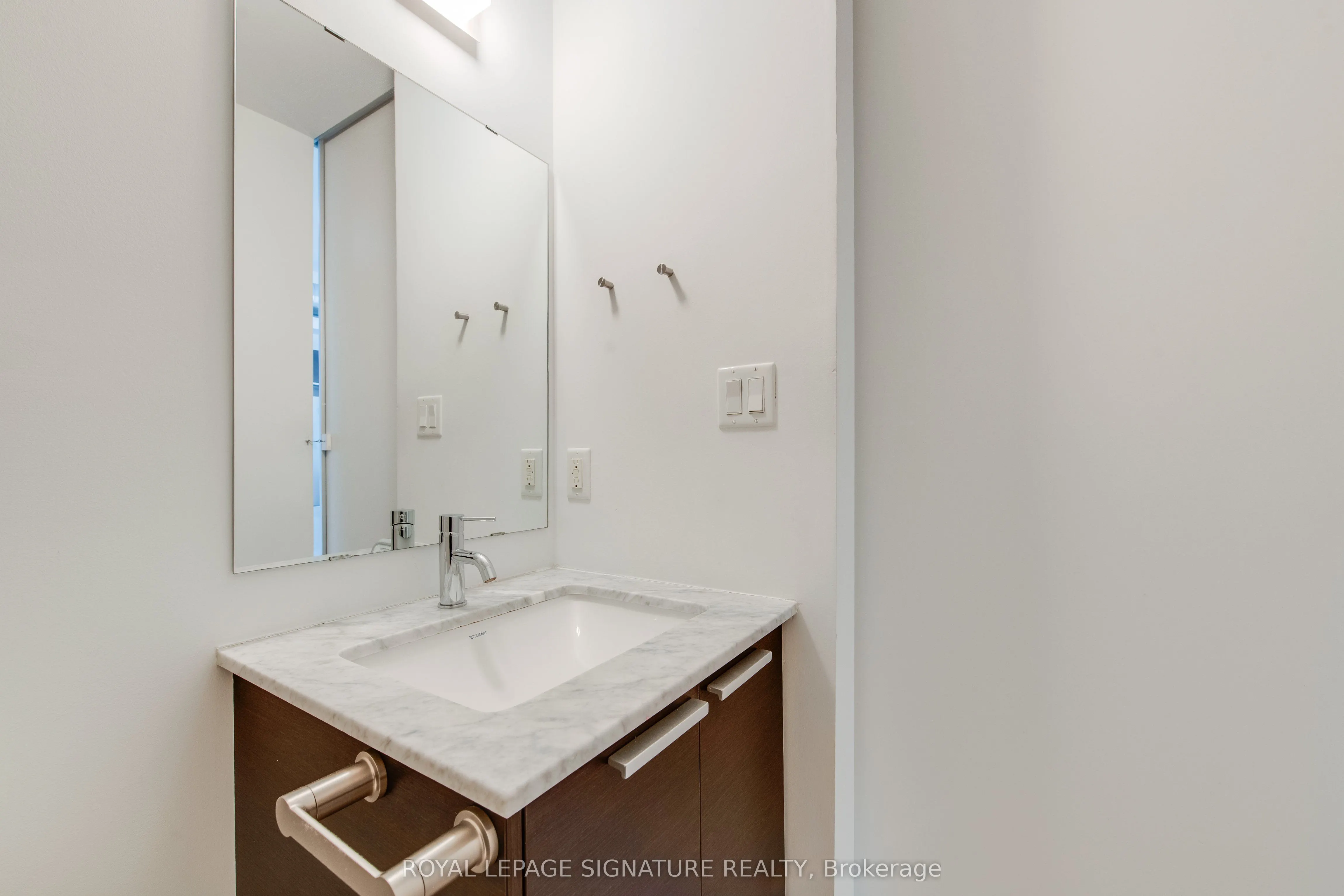 625 Queen Street E #211