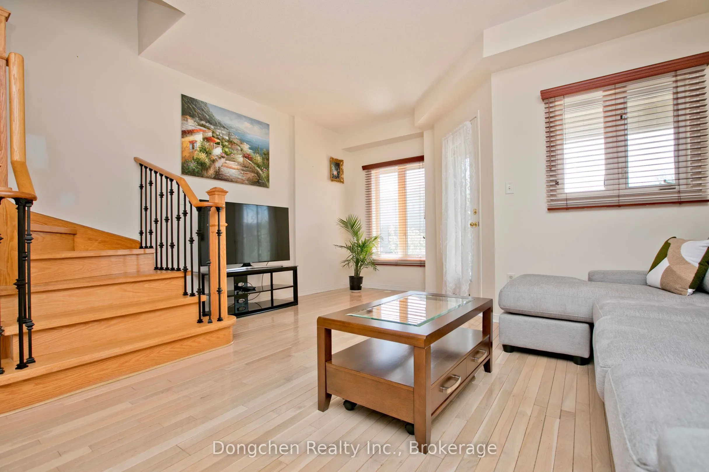 1532 hummingbird Court