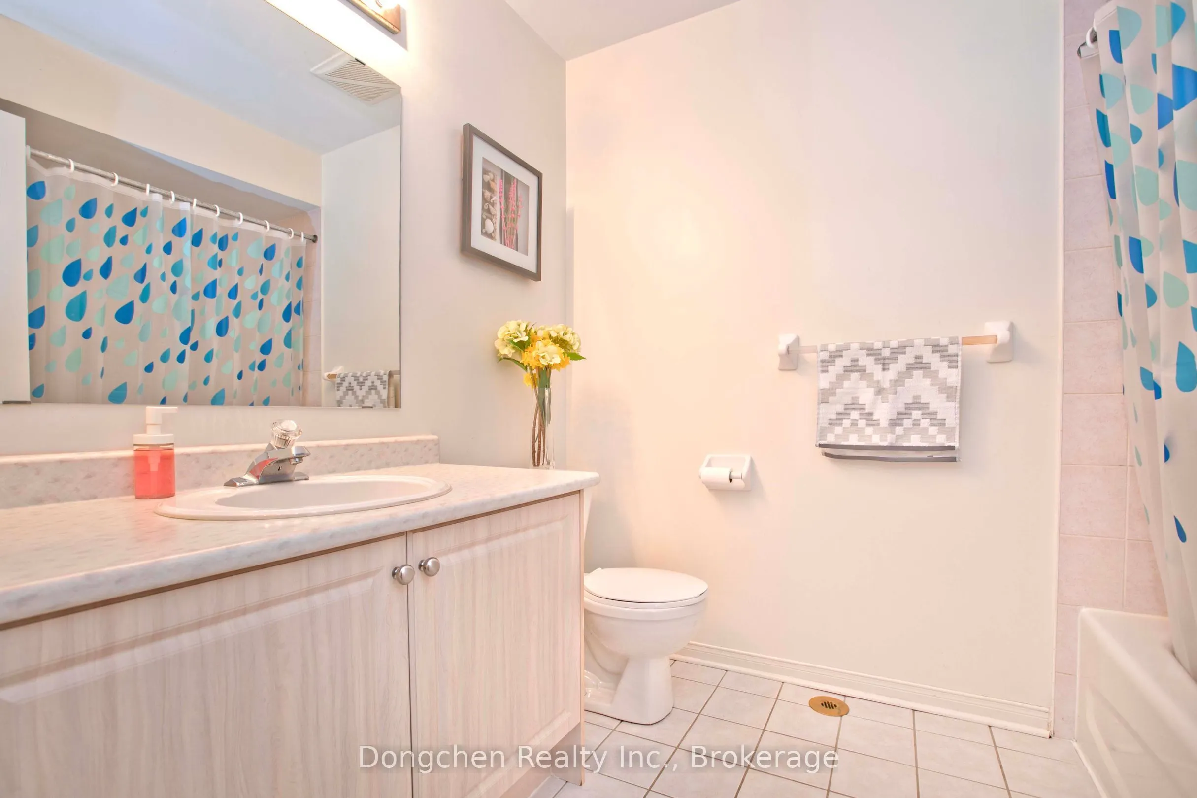 1532 hummingbird Court