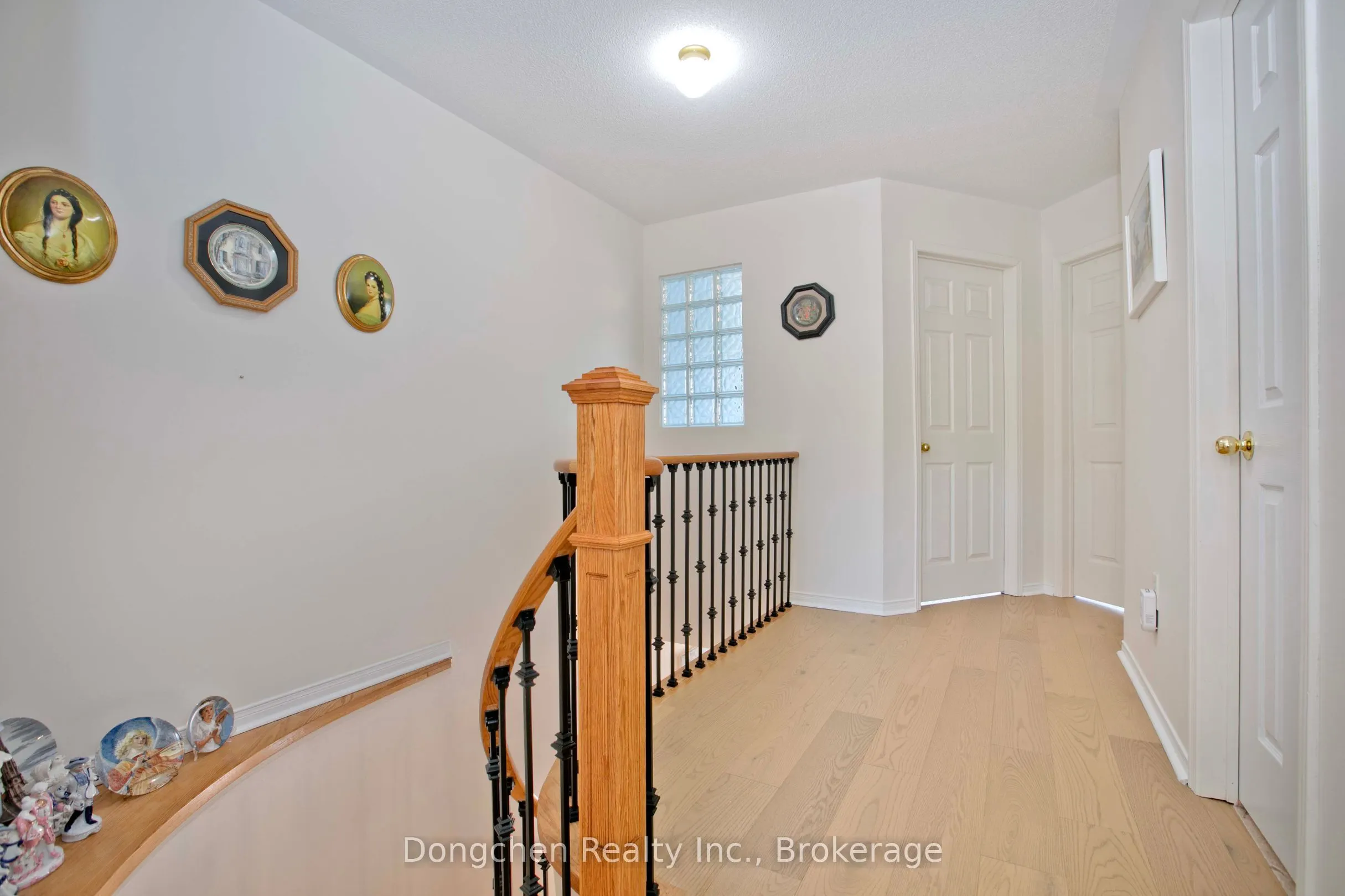 1532 hummingbird Court