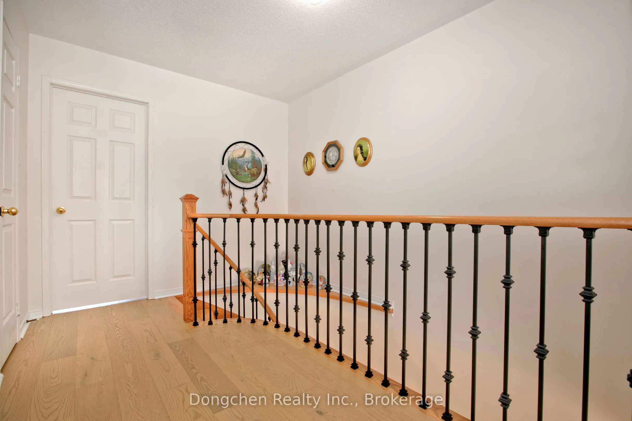 1532 hummingbird Court