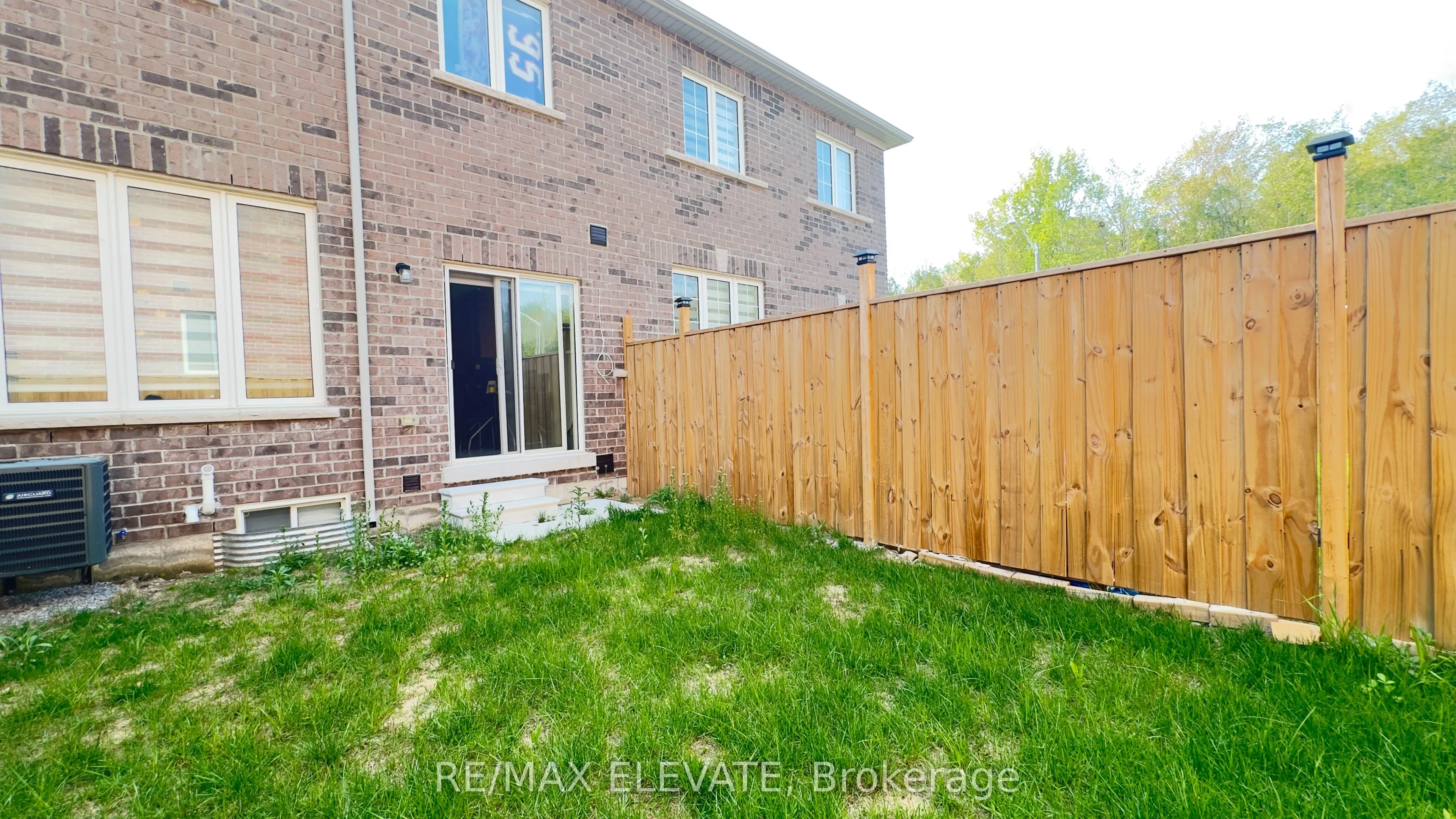 1208 Jim Brewster Circle