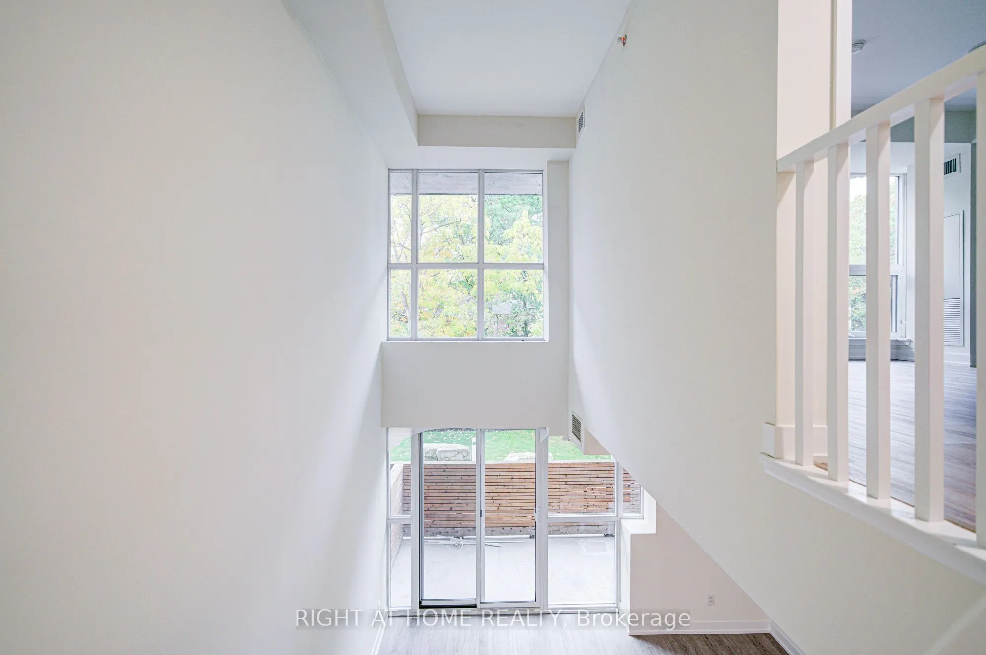 1350 Kingston Road #Th03