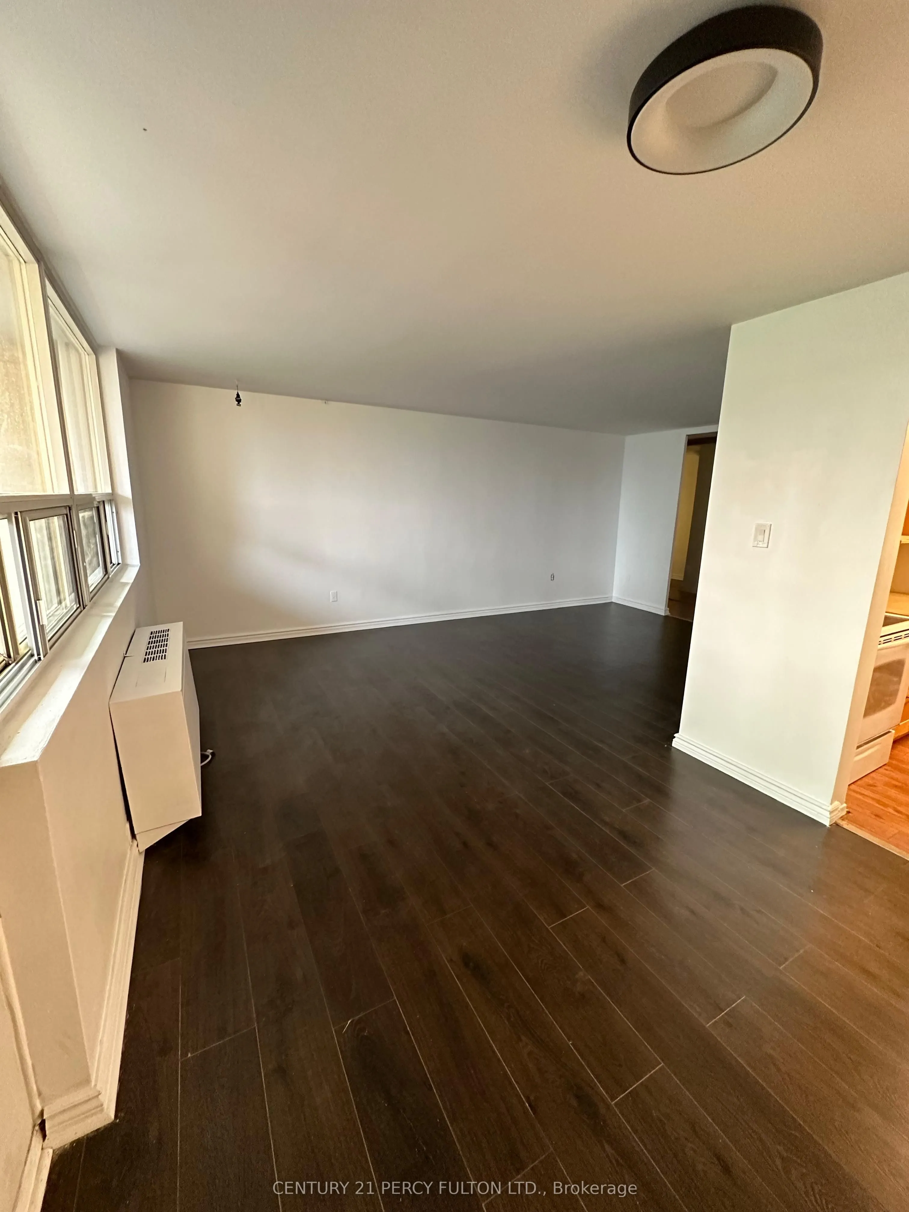 3420 Eglinton Avenue E #404