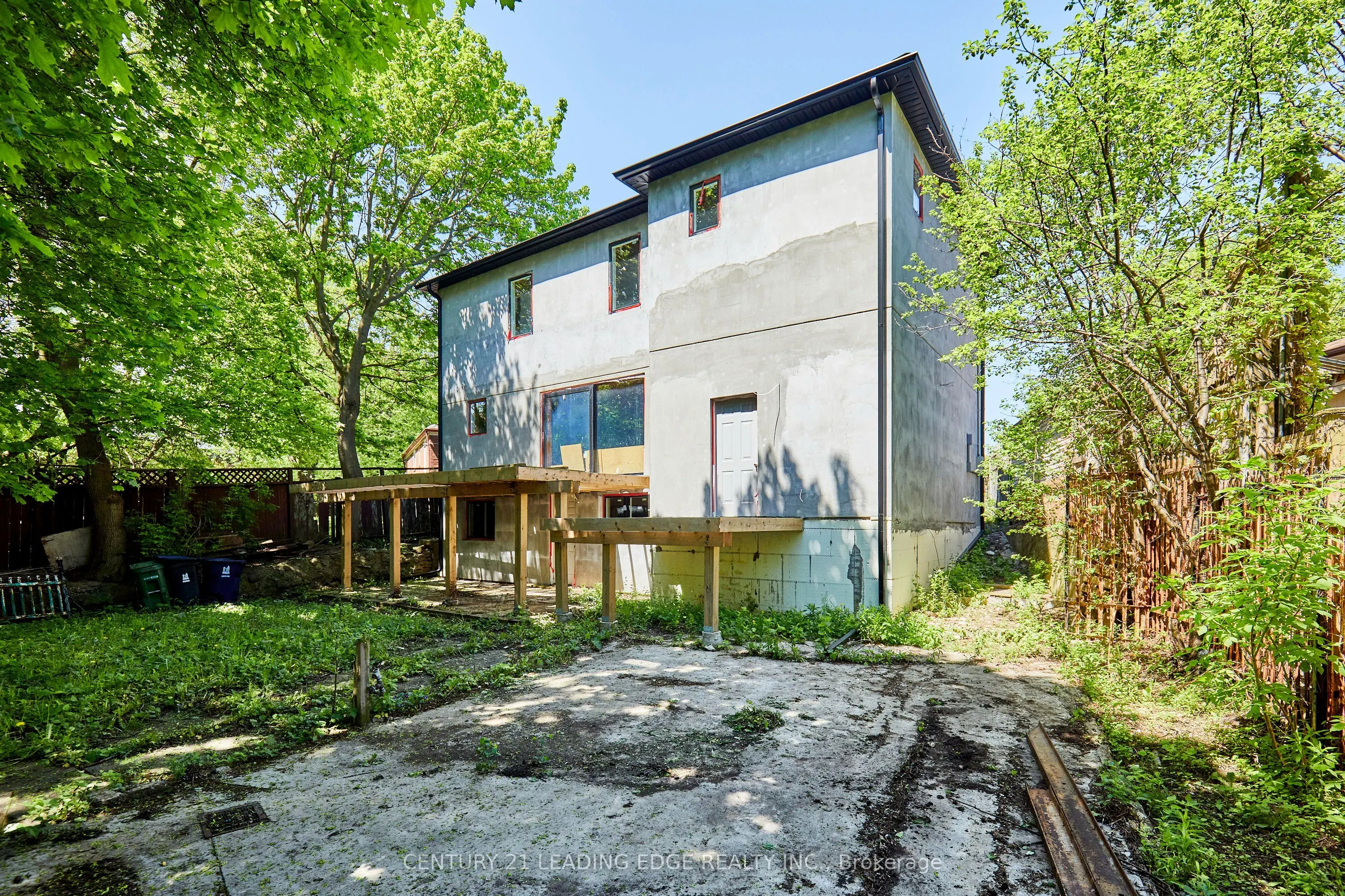 213 Phyllis Avenue