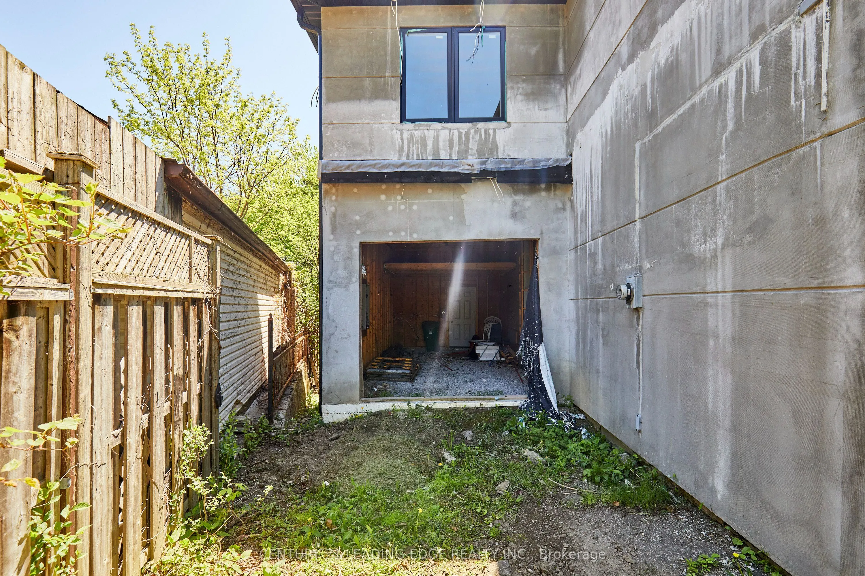 213 Phyllis Avenue
