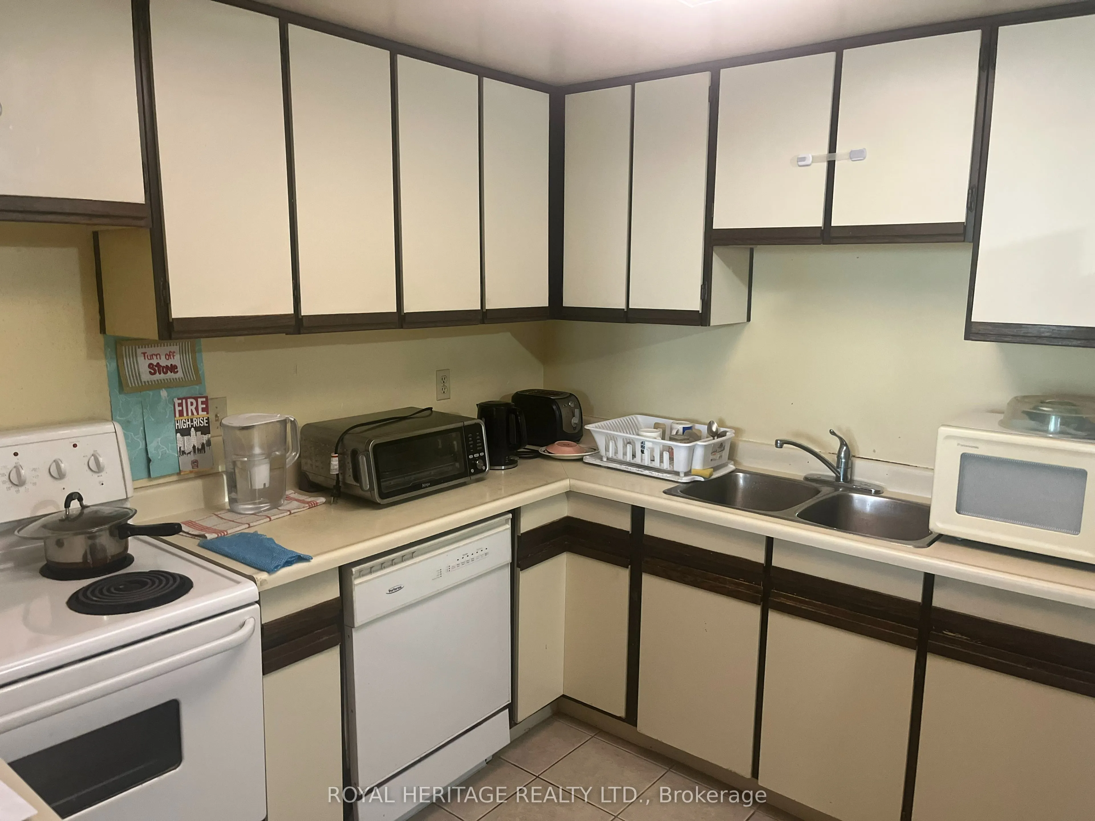 20 Dean Park Road #617