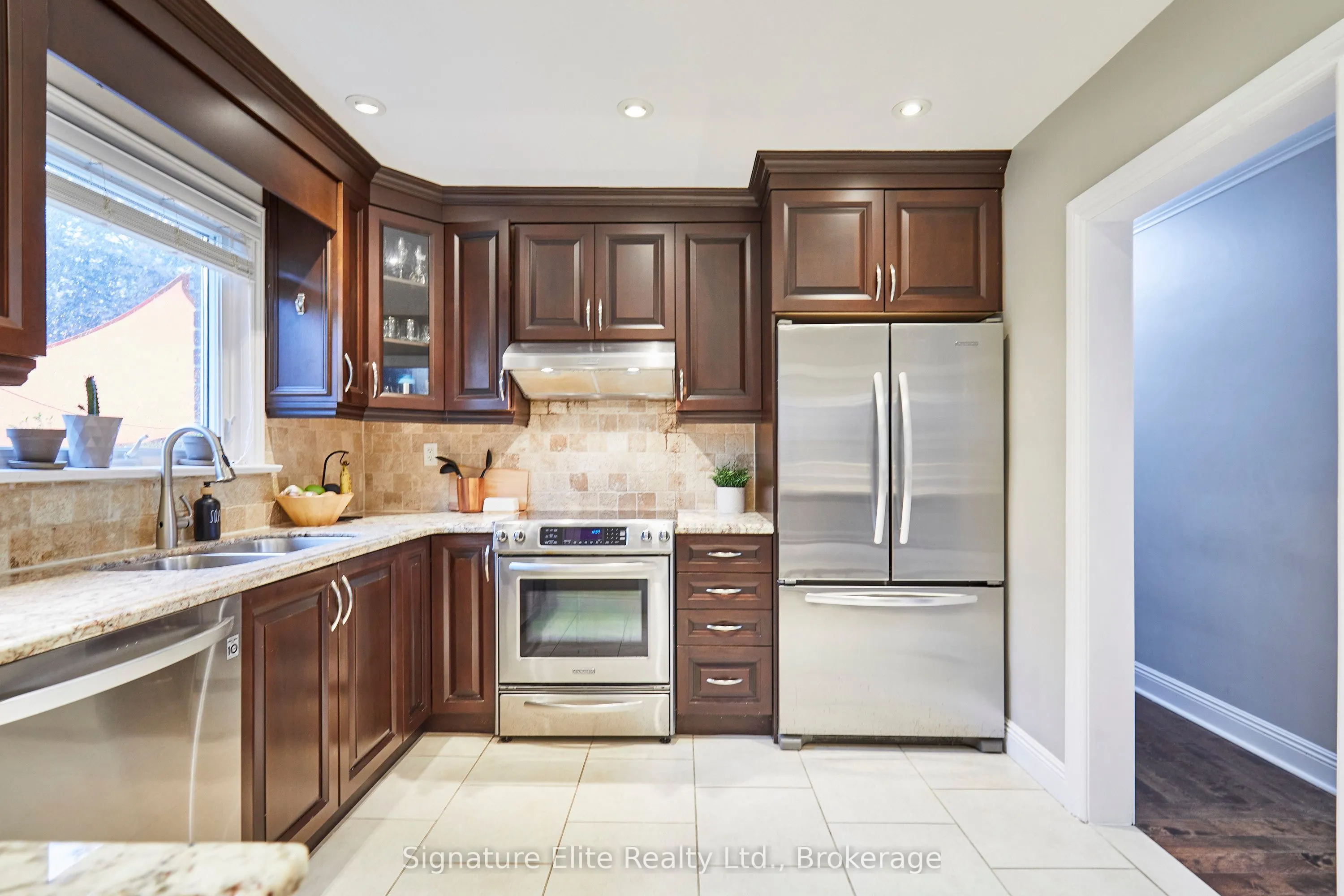 3 Kingsmere Crescent
