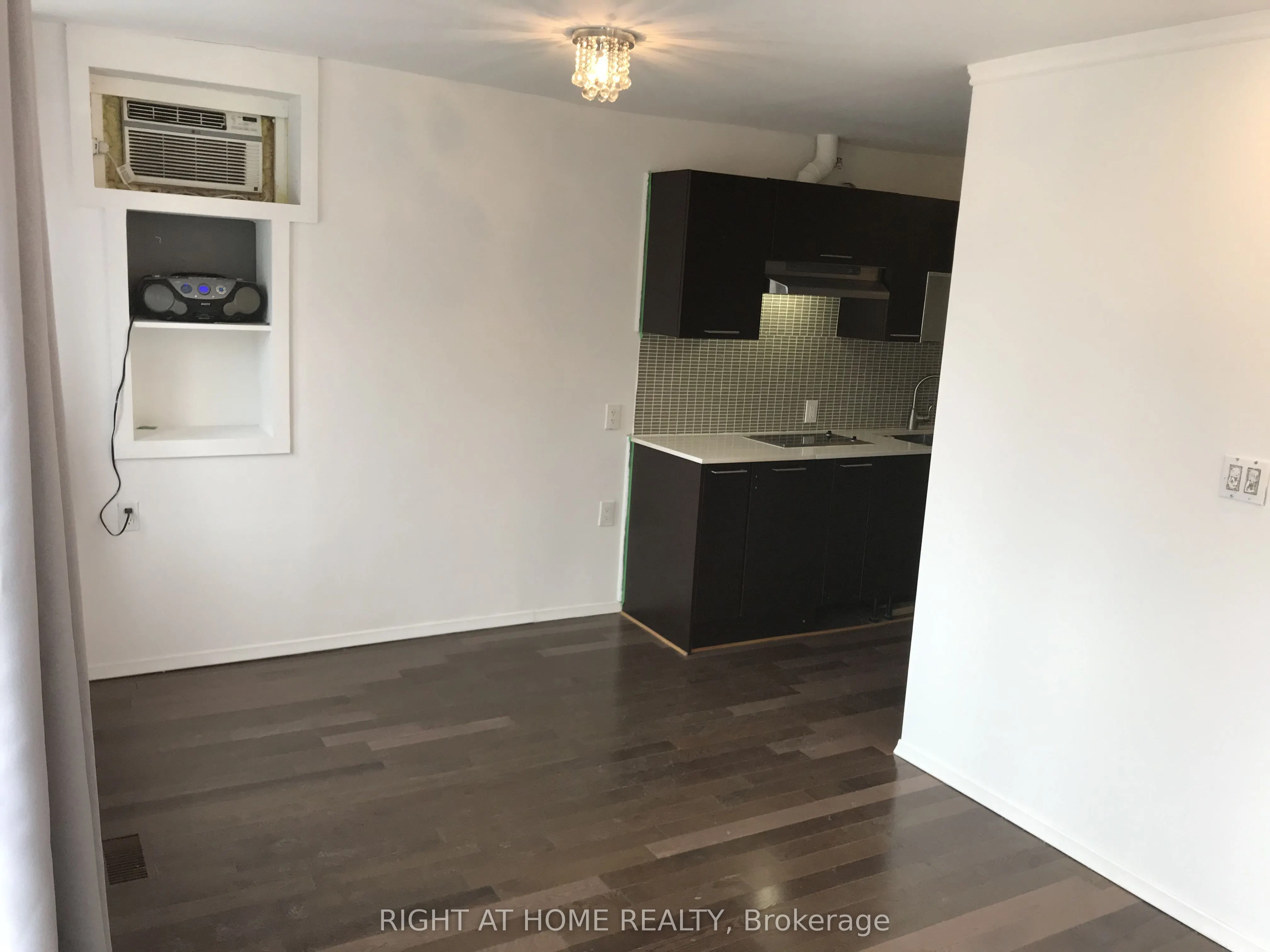 104 Danforth Road