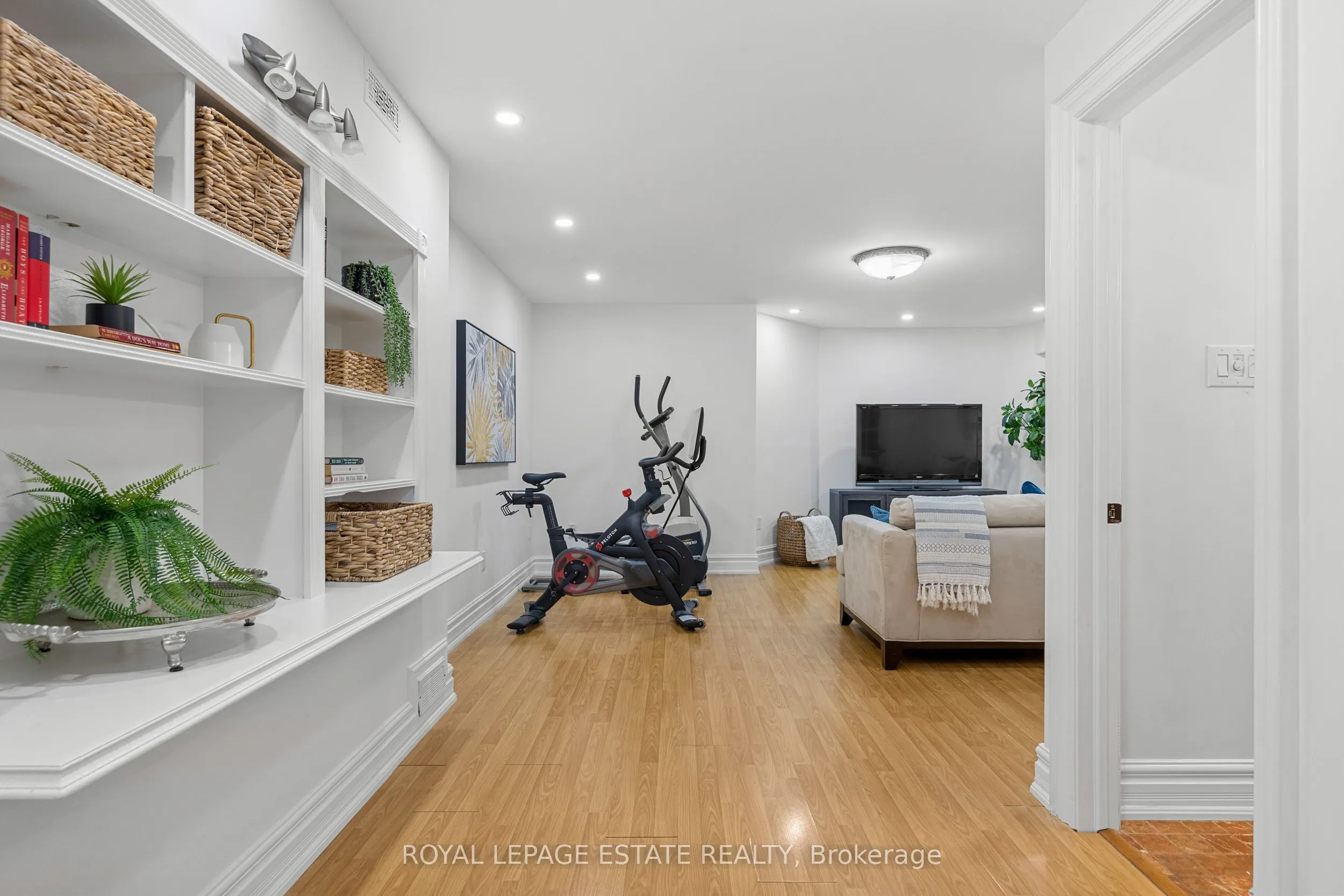 95 Boardwalk Drive
