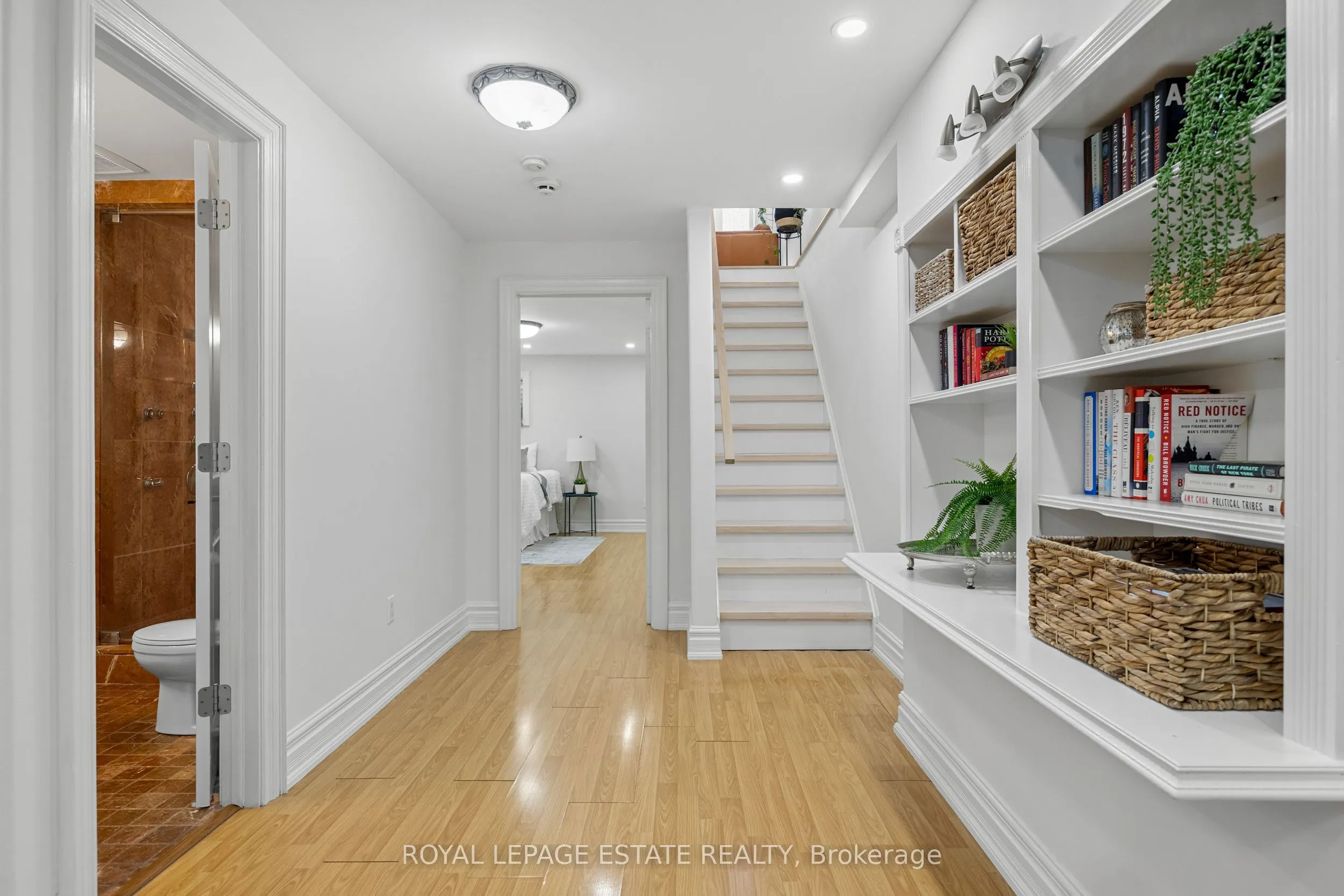 95 Boardwalk Drive