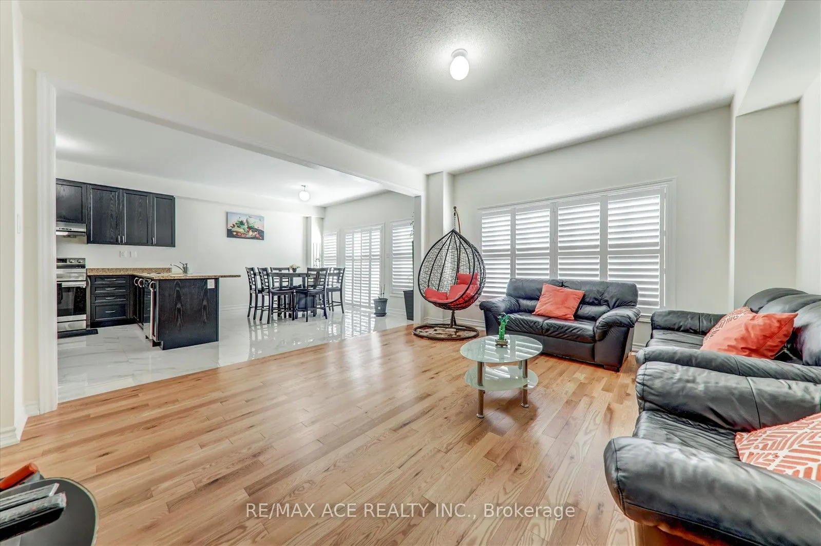1152 Skyridge Boulevard