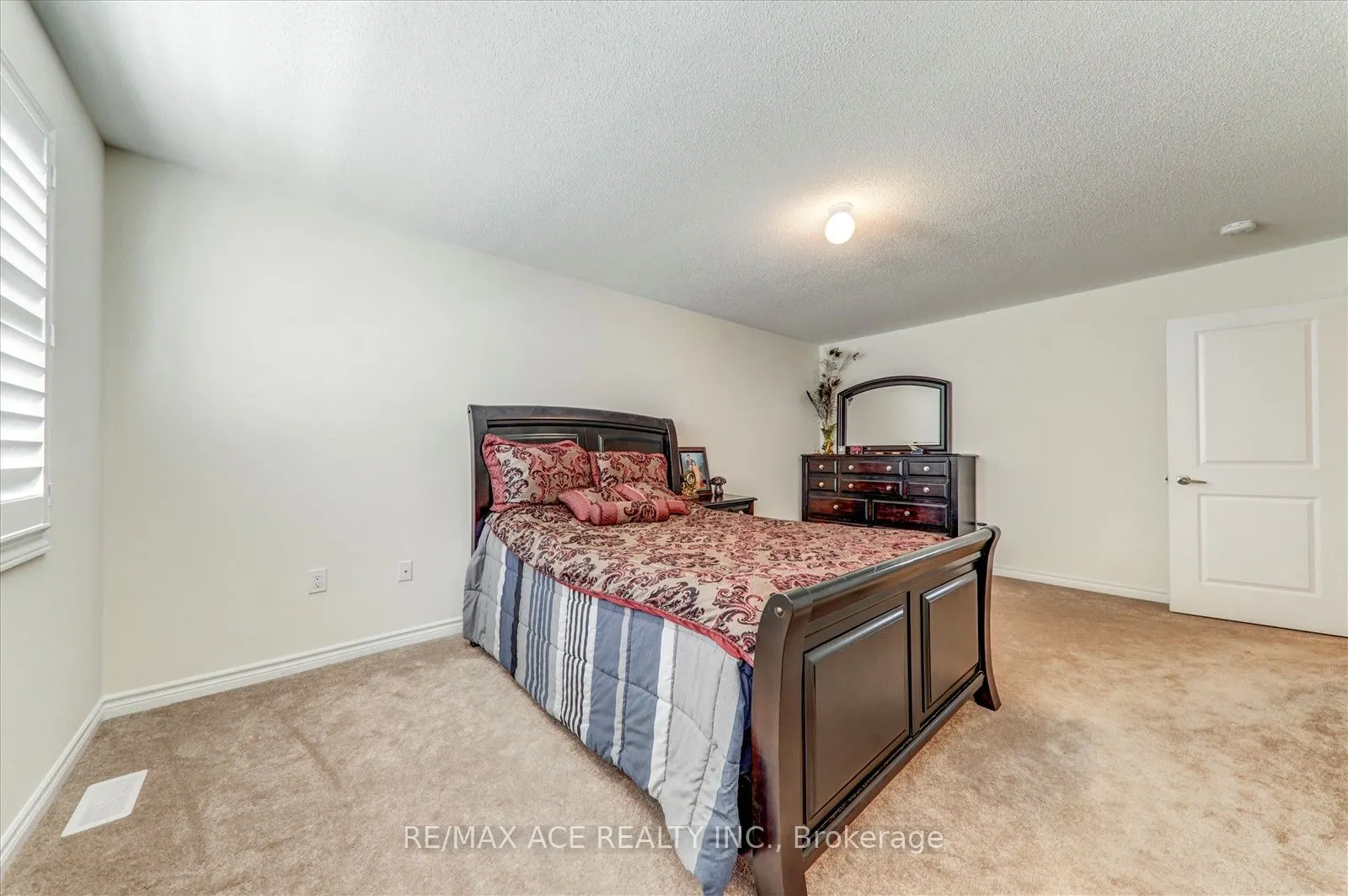 1152 Skyridge Boulevard