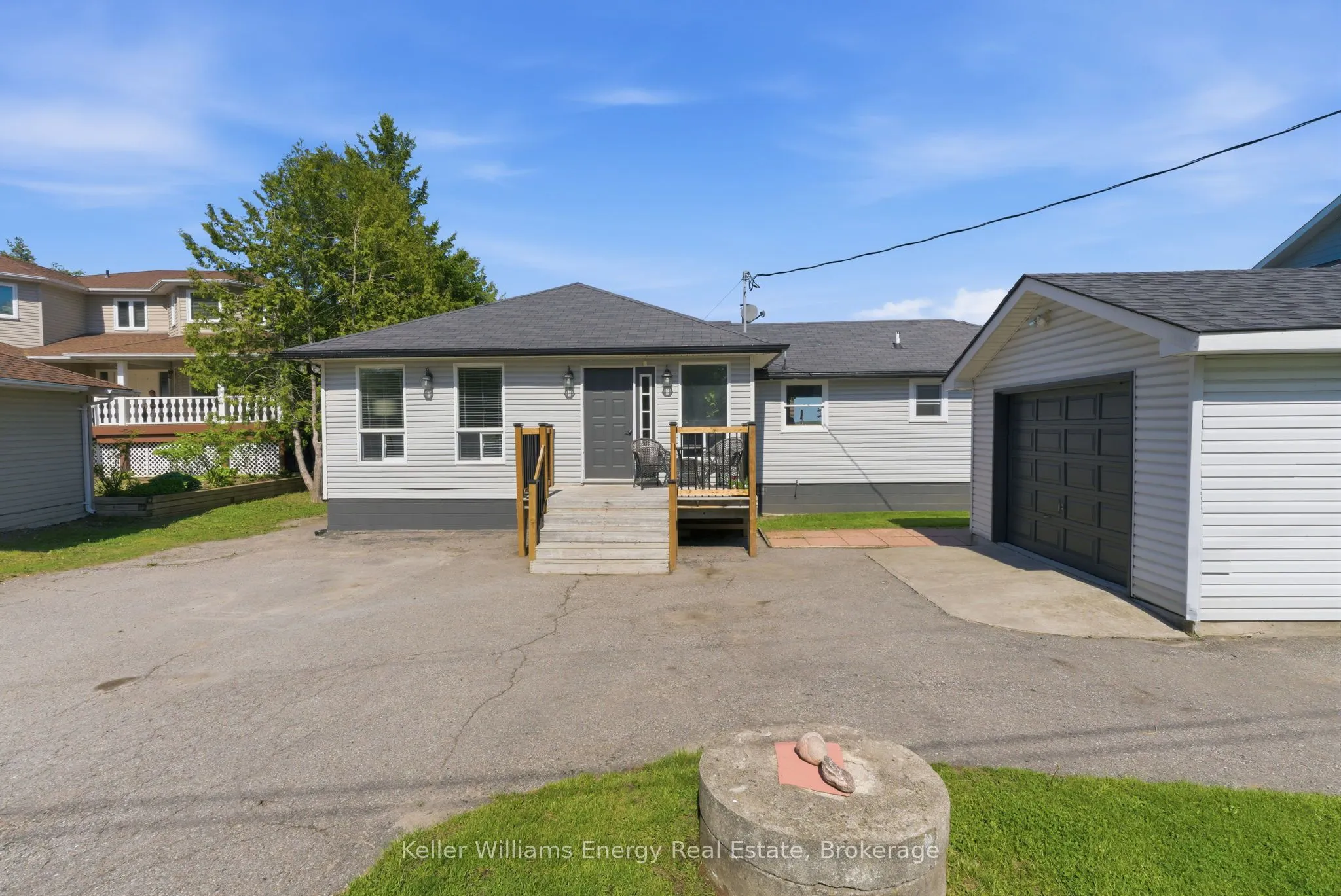 67 Edgewood Crescent