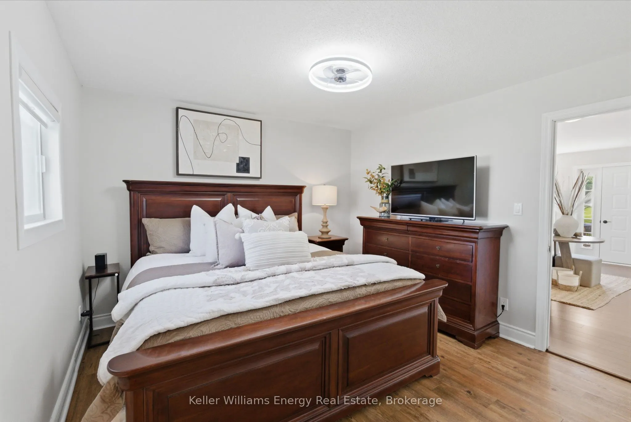 67 Edgewood Crescent